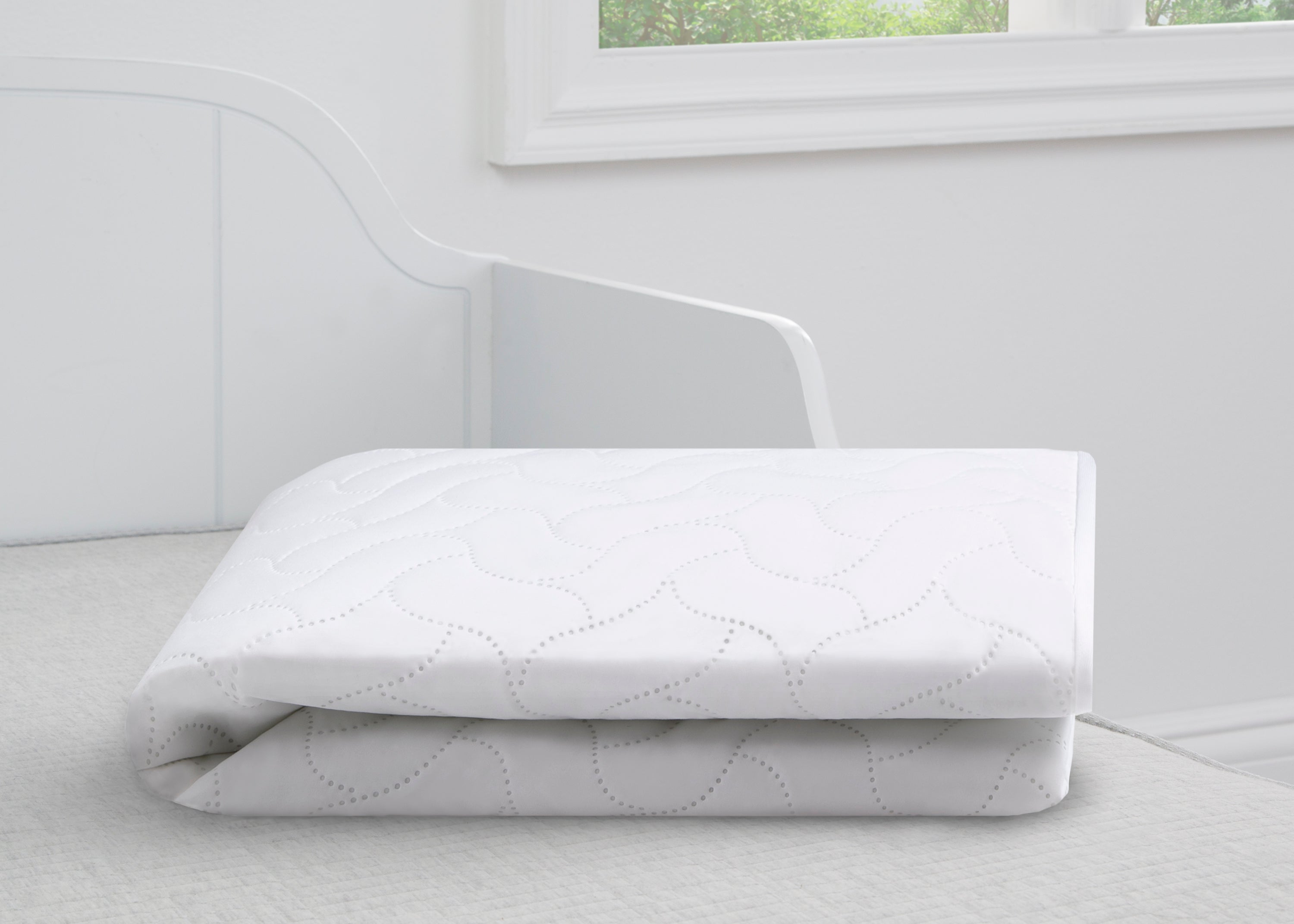 Sertapedic Waterproof Crib Mattress Pad Cover - Soft & Breathable for Baby's Comfort - Perfect for Nursery, Daycare & Travel