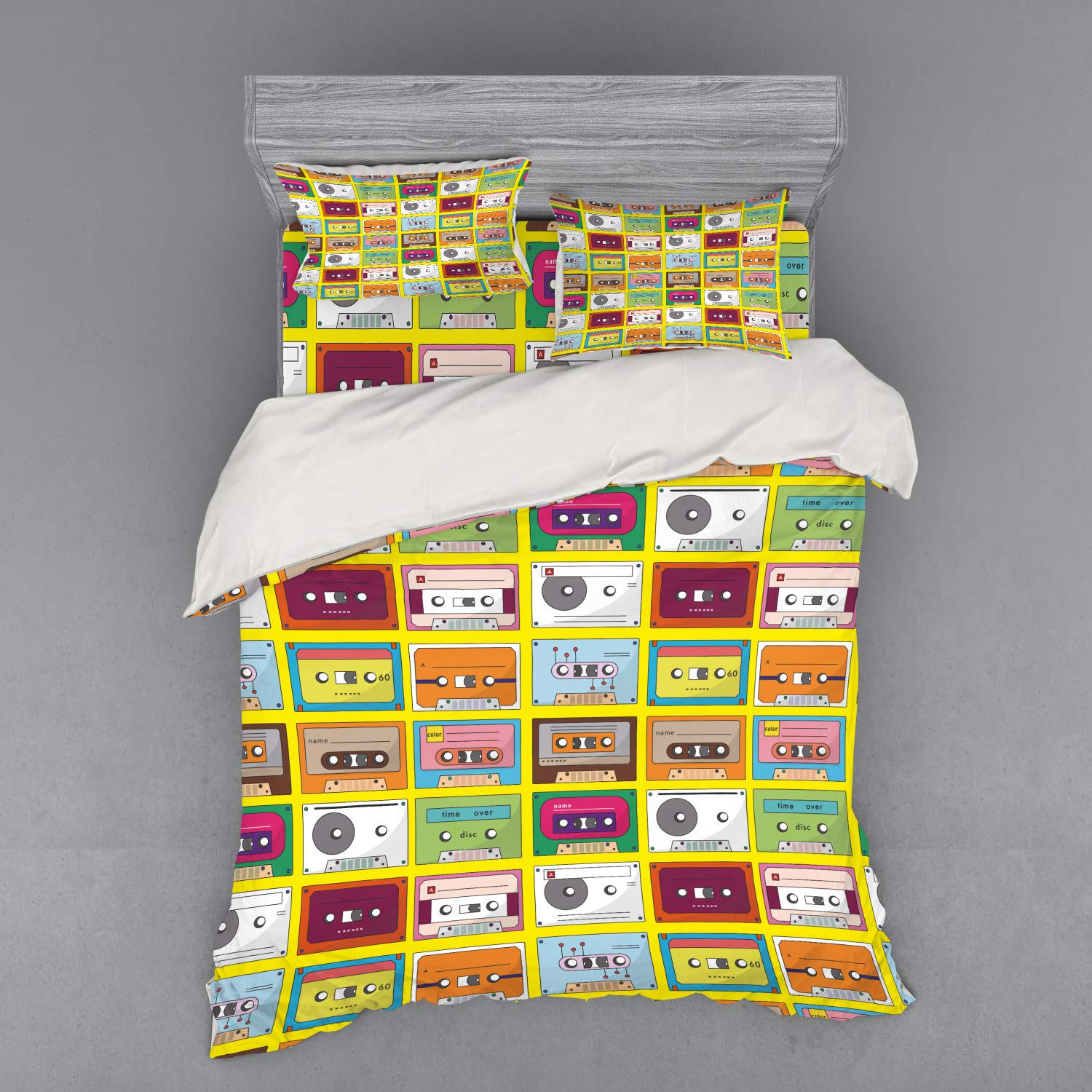 Ambesonne 70s Retro Music Duvet Cover Set - Vintage Cassette Tape & Record Design, 4-Piece Queen Size Bedding Set with Pillow Shams & Fitted Sheet, Multicolor | Perfect for Retro Music Lovers, Vintage Themed Bedrooms & 70s Style Home Decor