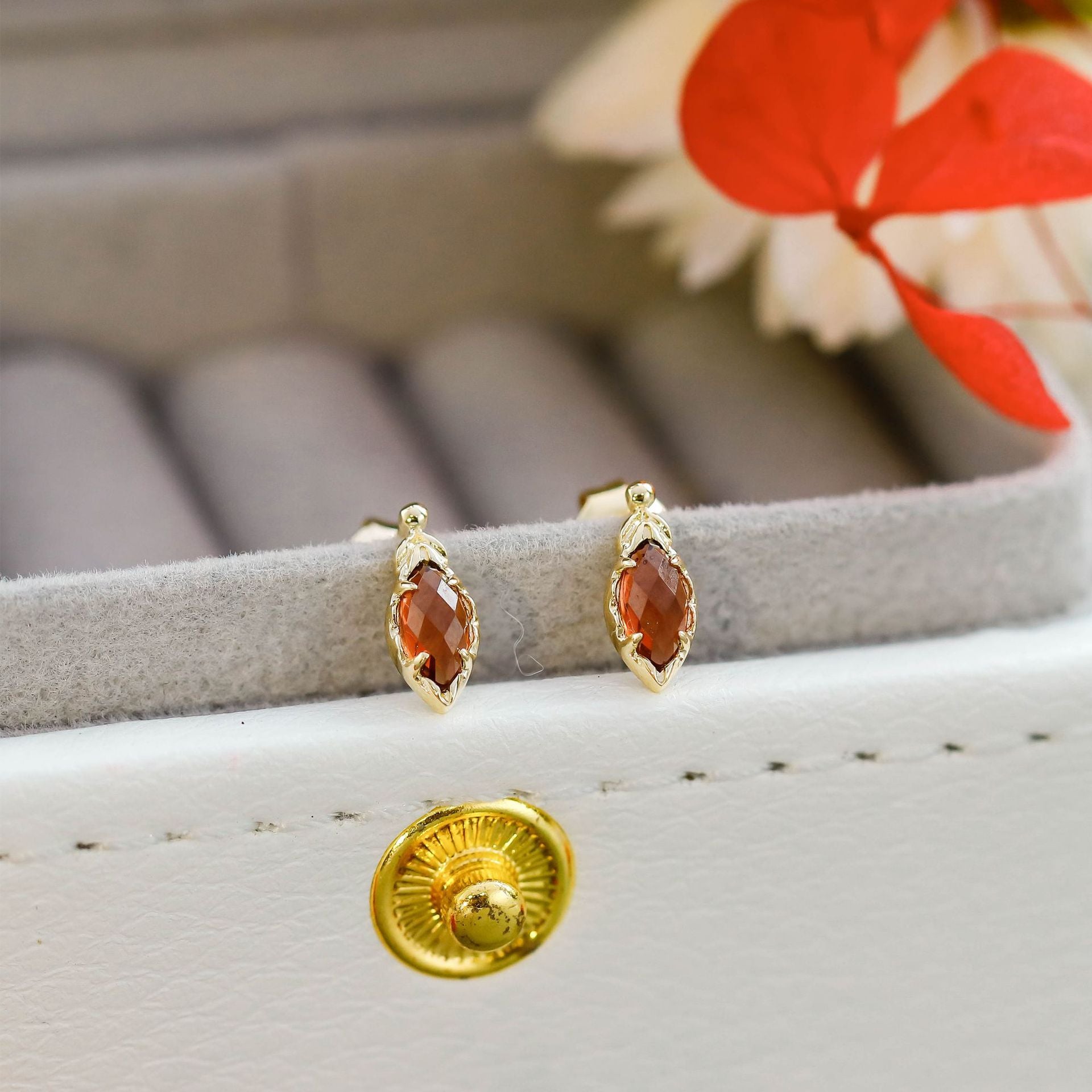 Marquise Red Garnet January Birthstone Ring & Earrings Set | KE178 | Perfect Gift for Birthdays, Anniversaries & Special Occasions
