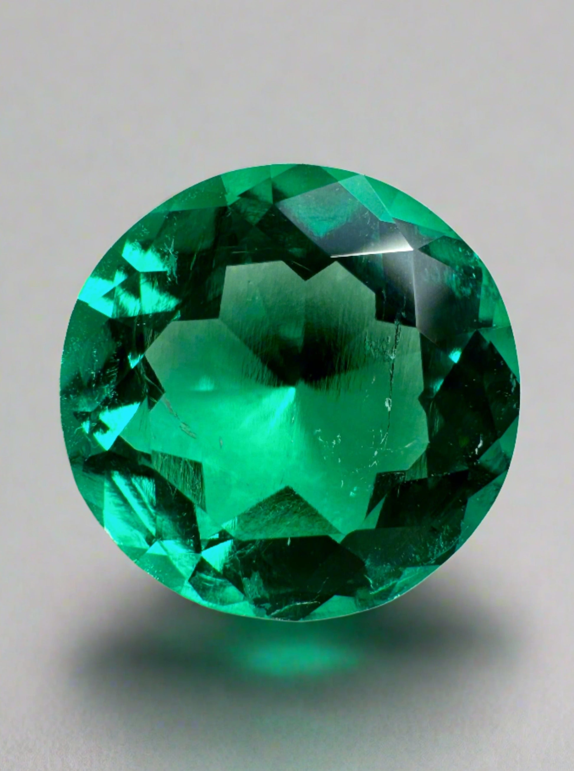 2.71 Carat 10x10mm AAA+ Colombian Emerald - Natural Round Loose Gemstone with Minor Oil Treatment | Perfect for Engagement Rings, Jewelry Making & Collector's Items