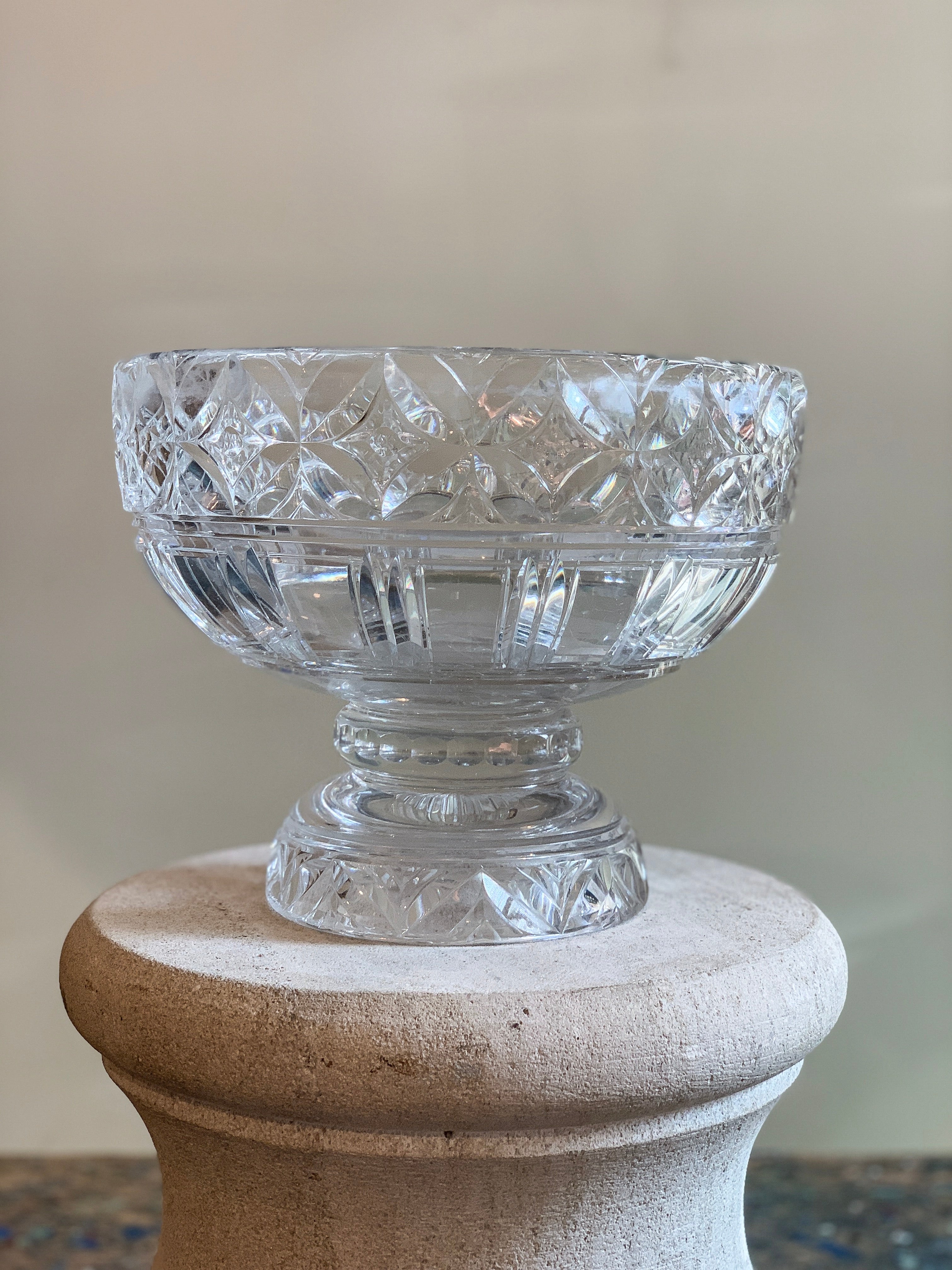 Stuart Crystal Footed Bowl - Elegant Glass Serving Bowl for Desserts, Salads & Entertaining - Perfect for Weddings, Parties & Home Decor
