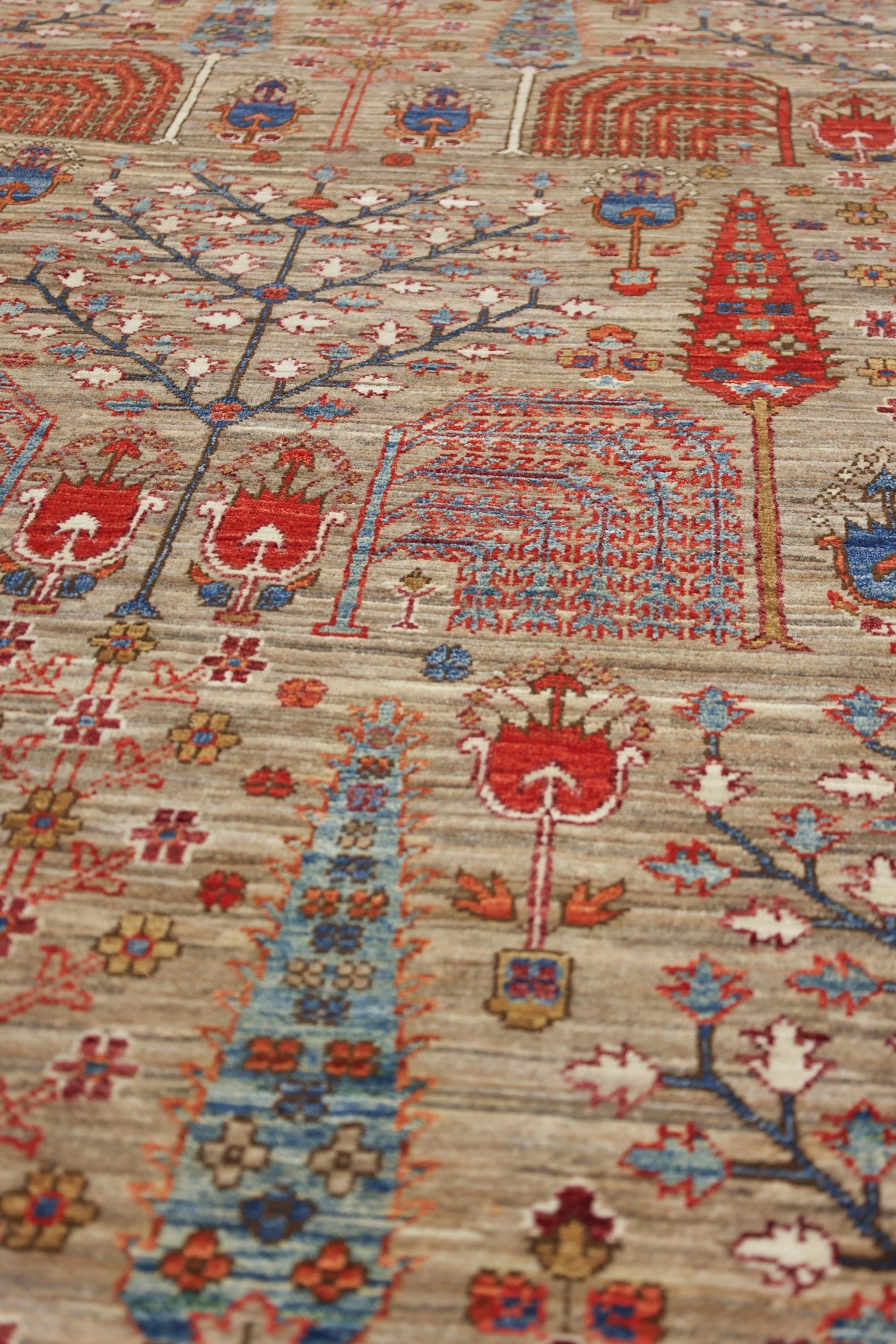 Handwoven Bakshaish Willow Tribal Rug - Authentic Persian Design for Home Decor, J71097 | Perfect for Living Room, Bedroom & Boho Style Interiors