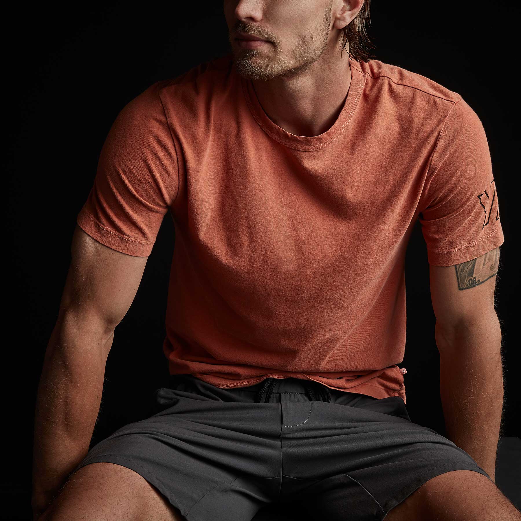 YOSEMITE Short Sleeve Crew Neck T-Shirt for Men - Soft Cotton Bonfire Pigment Dyed Tee - Casual Wear for Outdoor Camping & Summer Activities