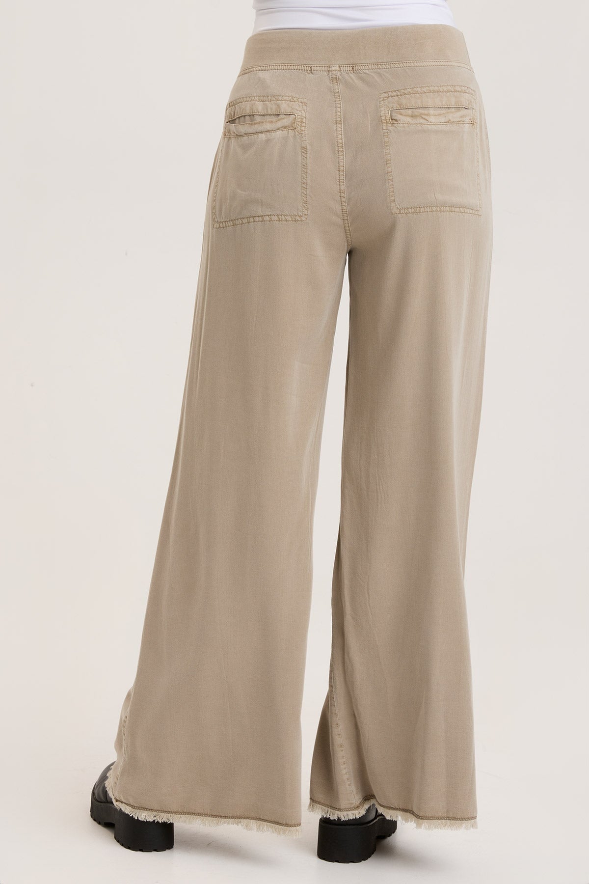 Lightweight Twill Beach Trousers for Women - Comfortable High Waisted Summer Pants with Pockets - Perfect for Vacation, Travel, and Casual Outings