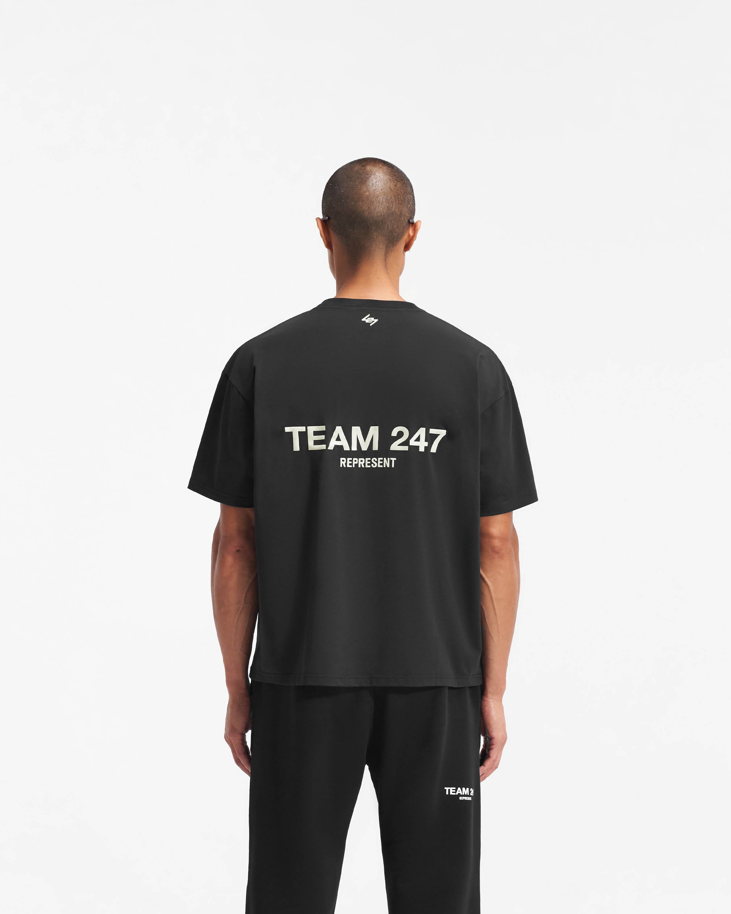 Team 247 Oversized T-Shirt for Men & Women - Soft Black Cotton Relaxed Fit Unisex Tee - Perfect for Casual Wear, Street Style & Loungewear