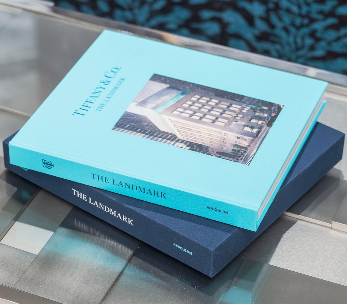 Tiffany & Co.: The Landmark Book - Luxury Jewelry History & Iconic Designs | Perfect for Fashion Enthusiasts & Collectors
