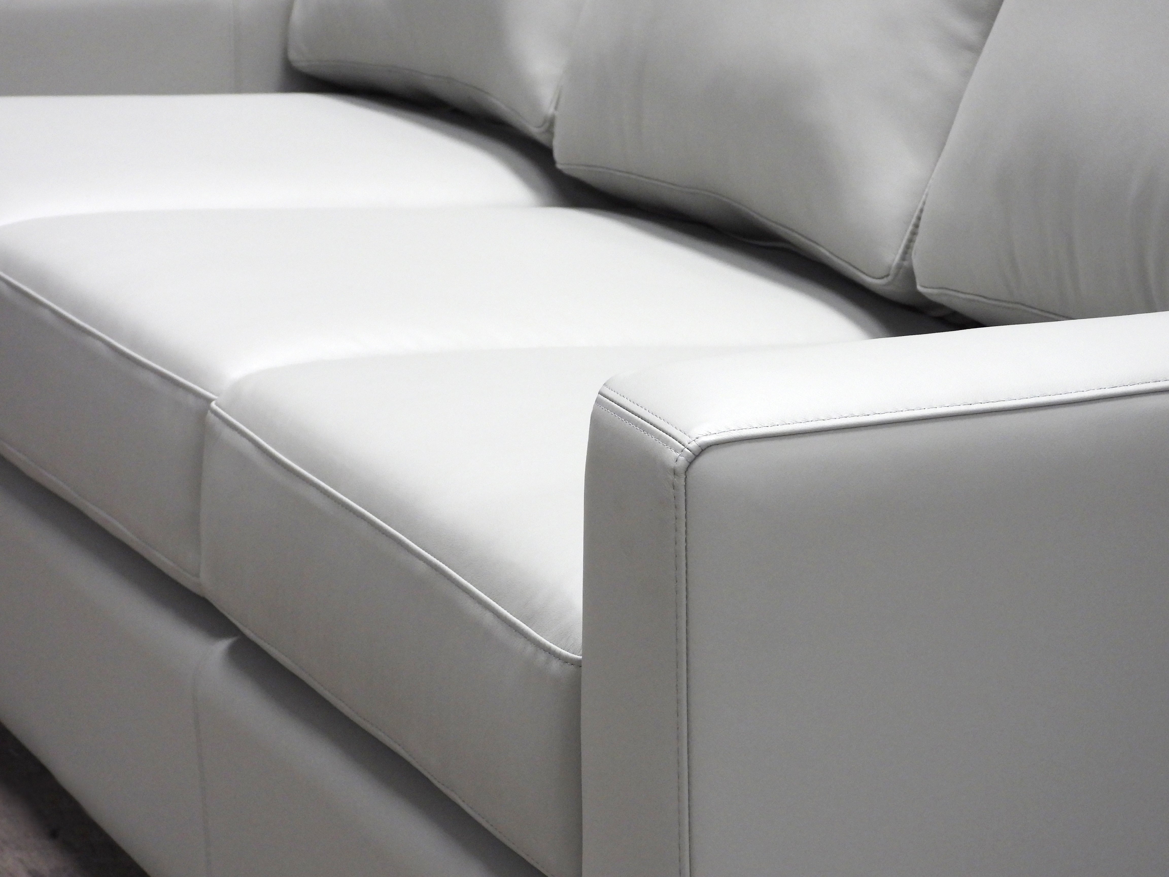 Luxury Four Seasons Genuine Leather Sofa - Modern Living Room Furniture for Home & Office - Perfect for Relaxing, Entertaining & Decorating