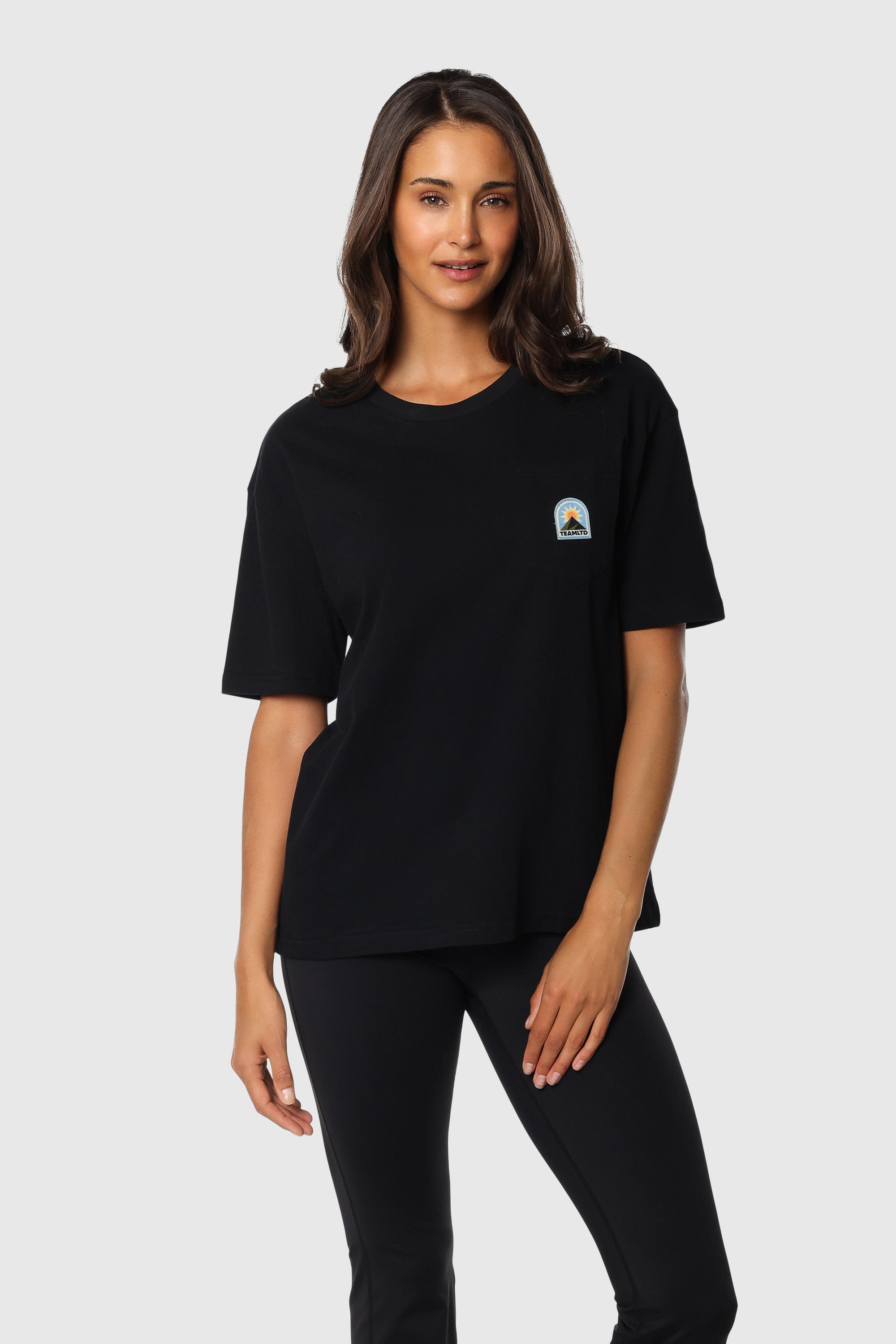 Women's Casual Horizon Pocket T-Shirt - Soft Cotton Comfort Fit Tee for Everyday Wear, Travel & Outings