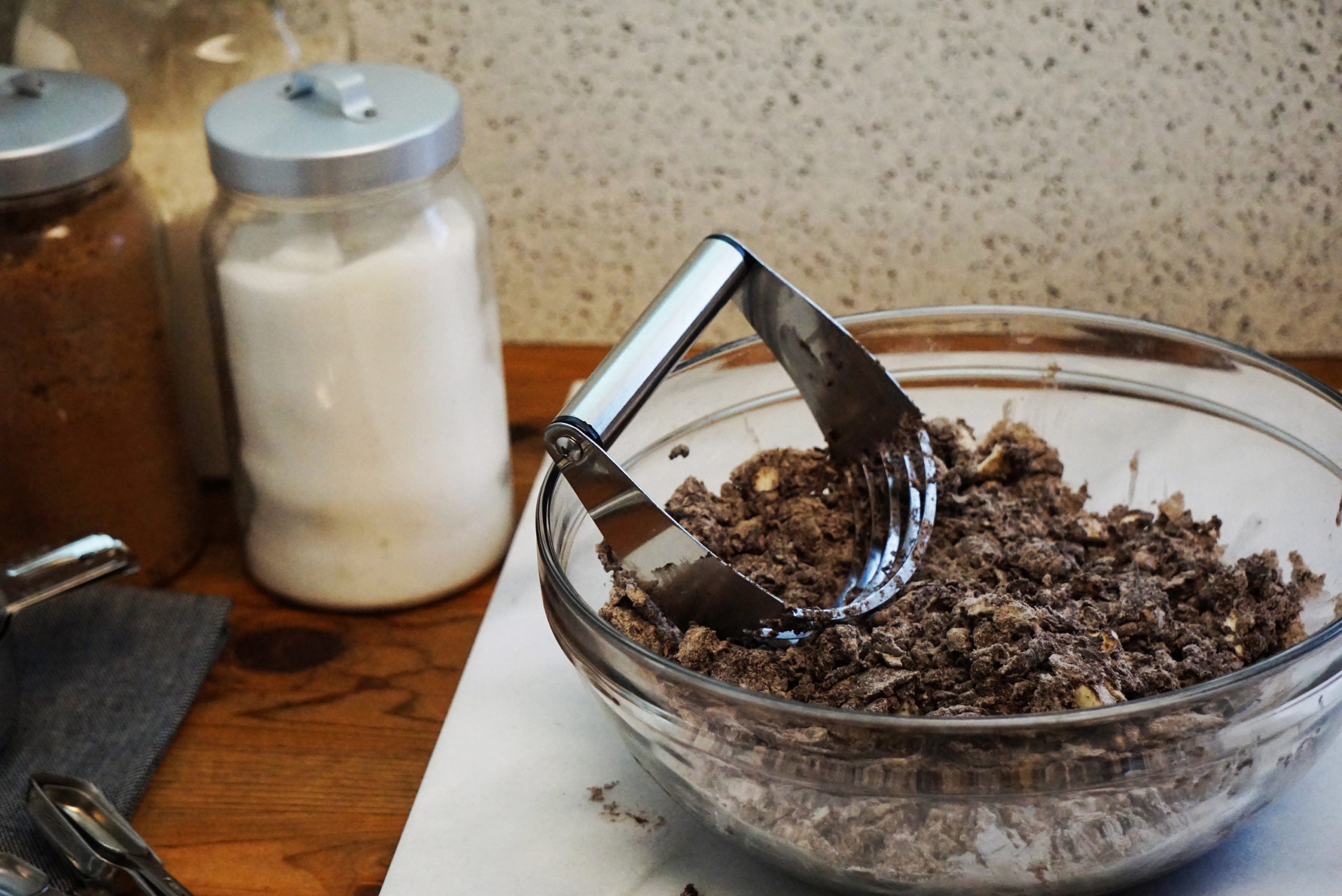Stainless Steel Pastry Blender - Professional Dough Cutter for Baking Pies, Cookies & Pastries | Perfect for Home Bakers & Professional Chefs