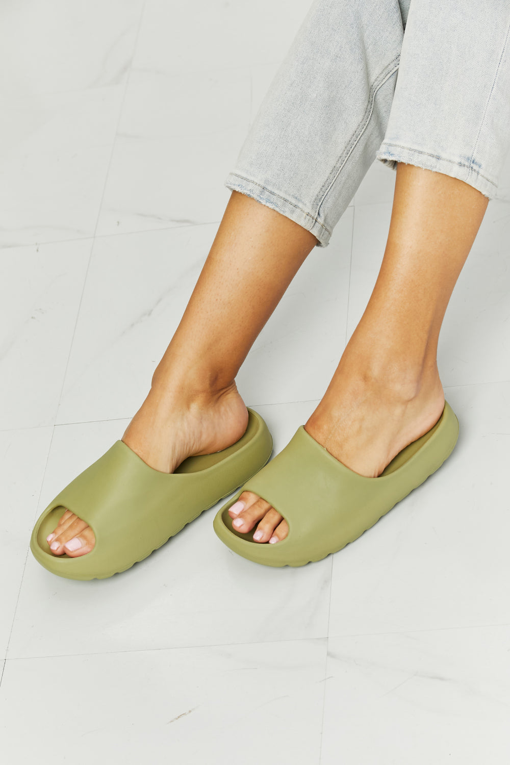 Comfort Zone Slides for Women - Soft Green House Slippers with Memory Foam - Cozy Indoor & Outdoor Slides for Relaxation, Lounging, and Spa Days
