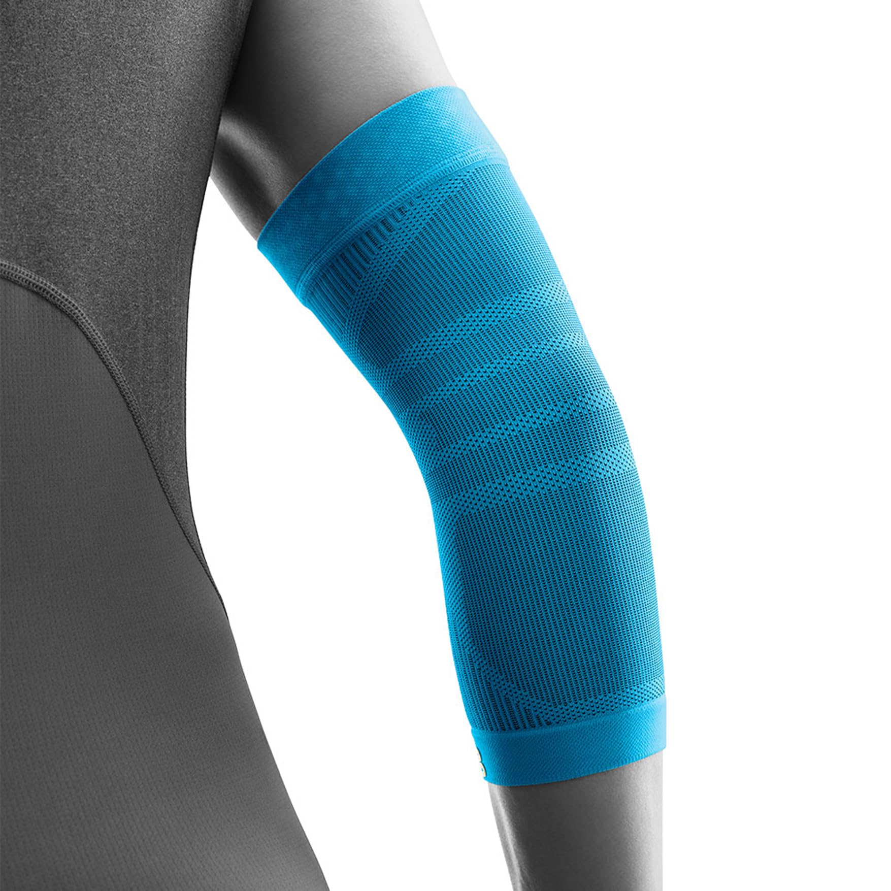 Bauerfeind Sports Compression Elbow Sleeve - Unisex Support for Tennis, Golf, Weightlifting & Impact Sports - Left/Right Arm Fit - Medium Size Rivera Blue - Ideal for Recovery & Joint Pain Relief