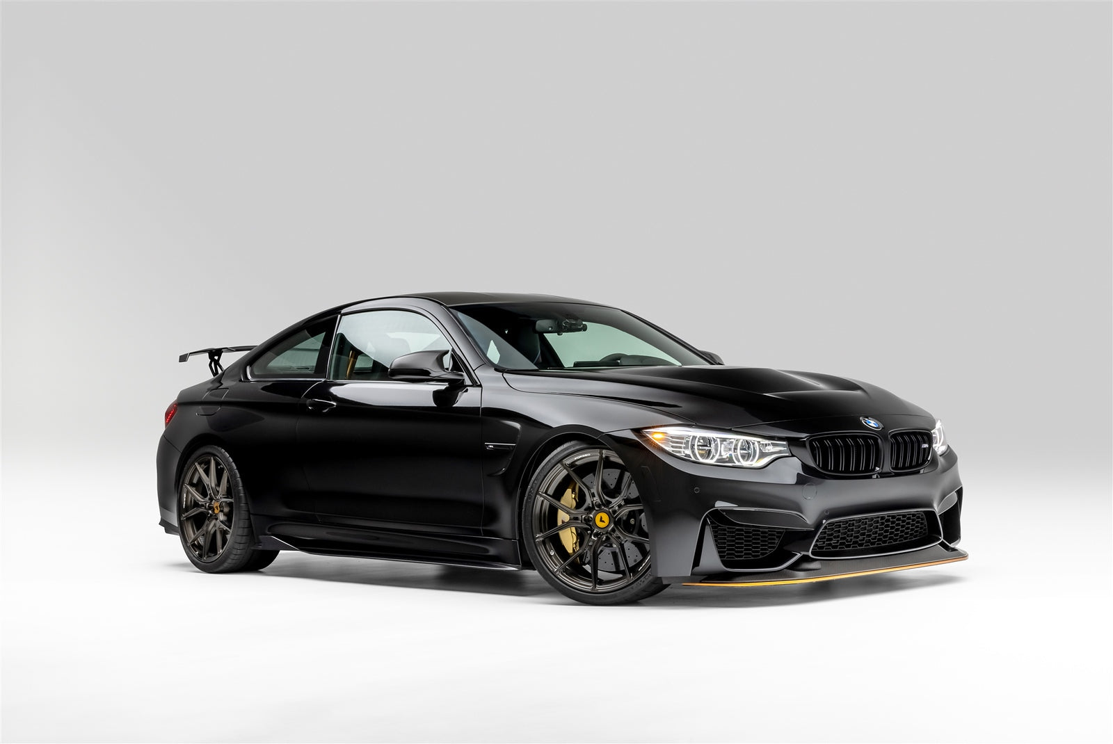 BMW M4 GTS 20 VPX 101 Liquid Smoke - High Performance Car Air Freshener for Luxury Vehicles | Perfect for BMW Enthusiasts & Car Detailing