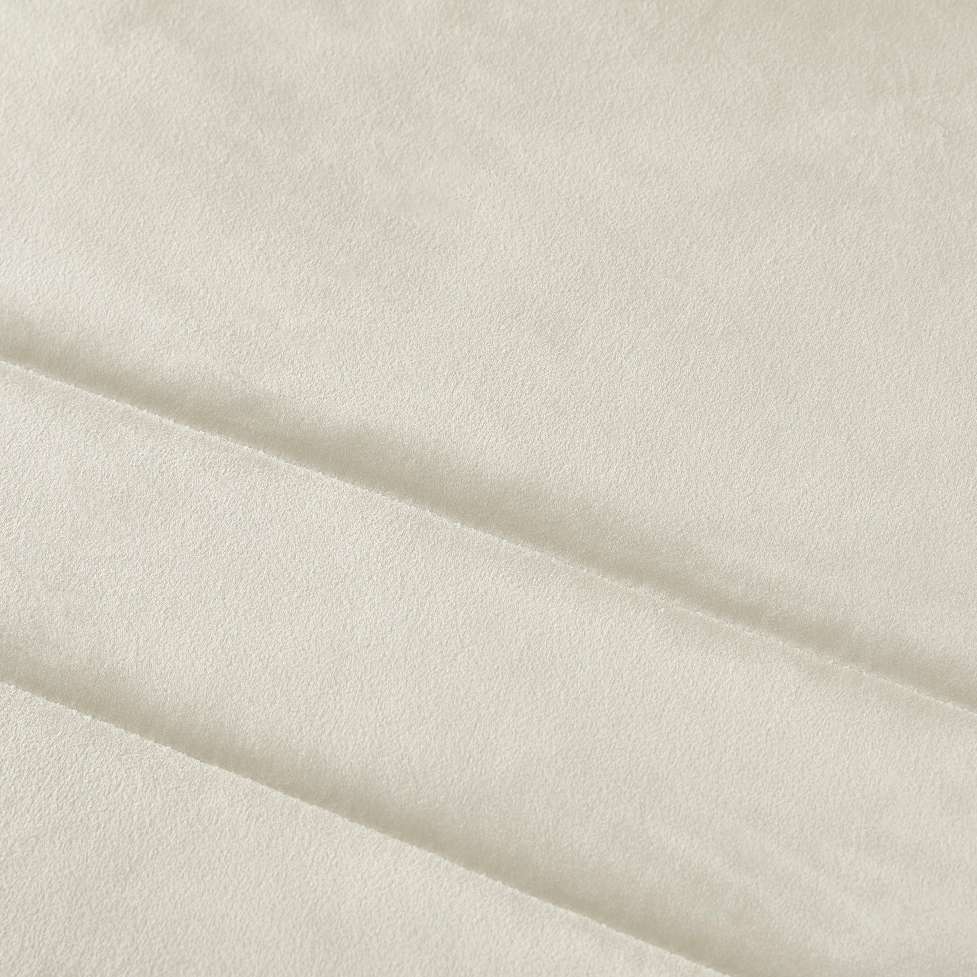 Laurence Llewelyn Bowen Chic Ivory Bedspread - Luxury Quilted Coverlet for Master Bedroom, Guest Room & Hotel Decor