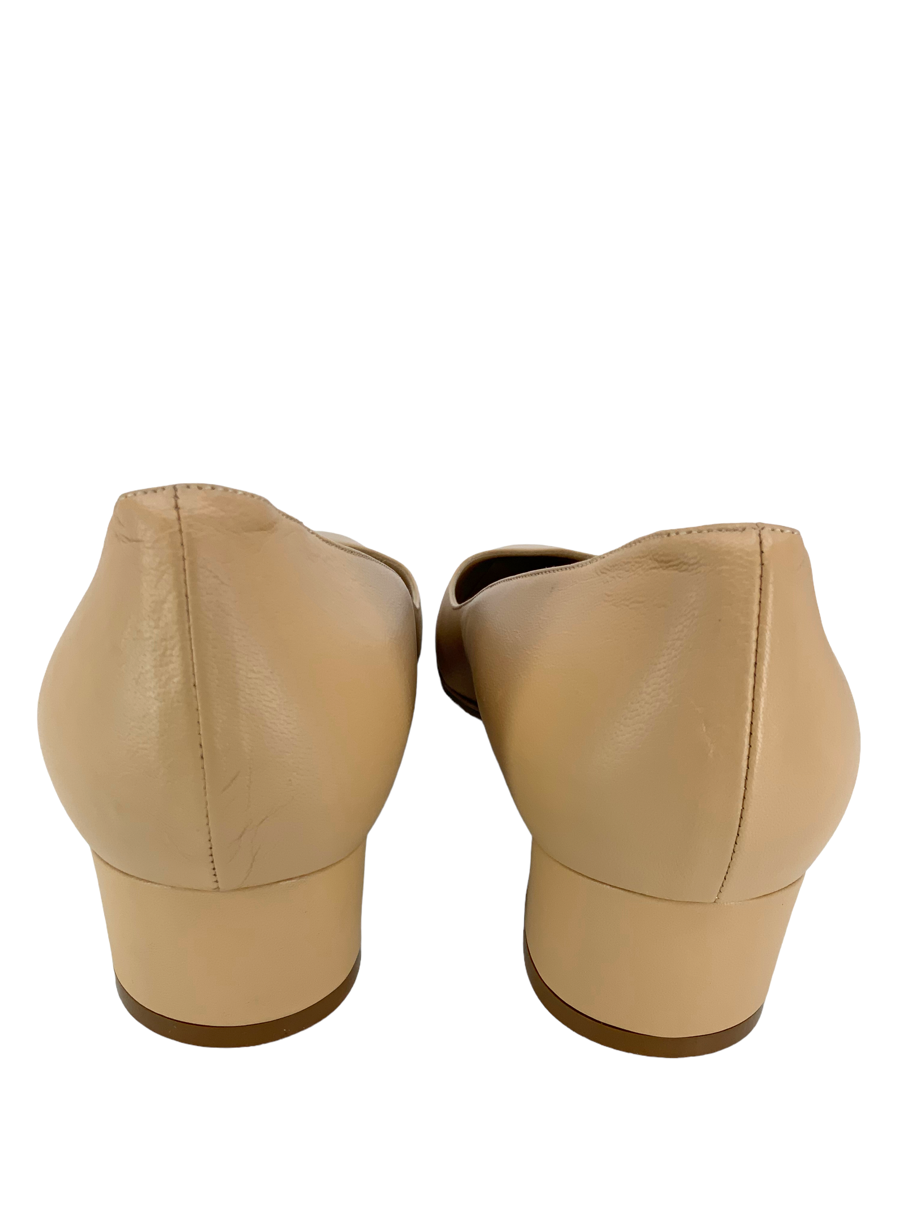 Manolo Blahnik Listony Leather Low Heel Pumps Women's Size 8.5 US - Comfortable Office Shoes for Professional Women & Evening Events