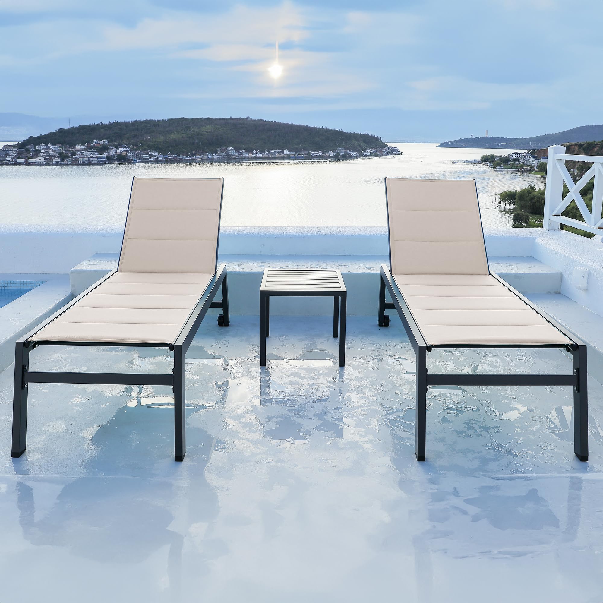 PURPLE LEAF 2-Piece Aluminum Outdoor Chaise Lounge Set with Wheels & Side Table - Beige Patio Chairs for Poolside, Backyard, Garden Relaxation | Durable Weather-Resistant Pool Lounge Furniture