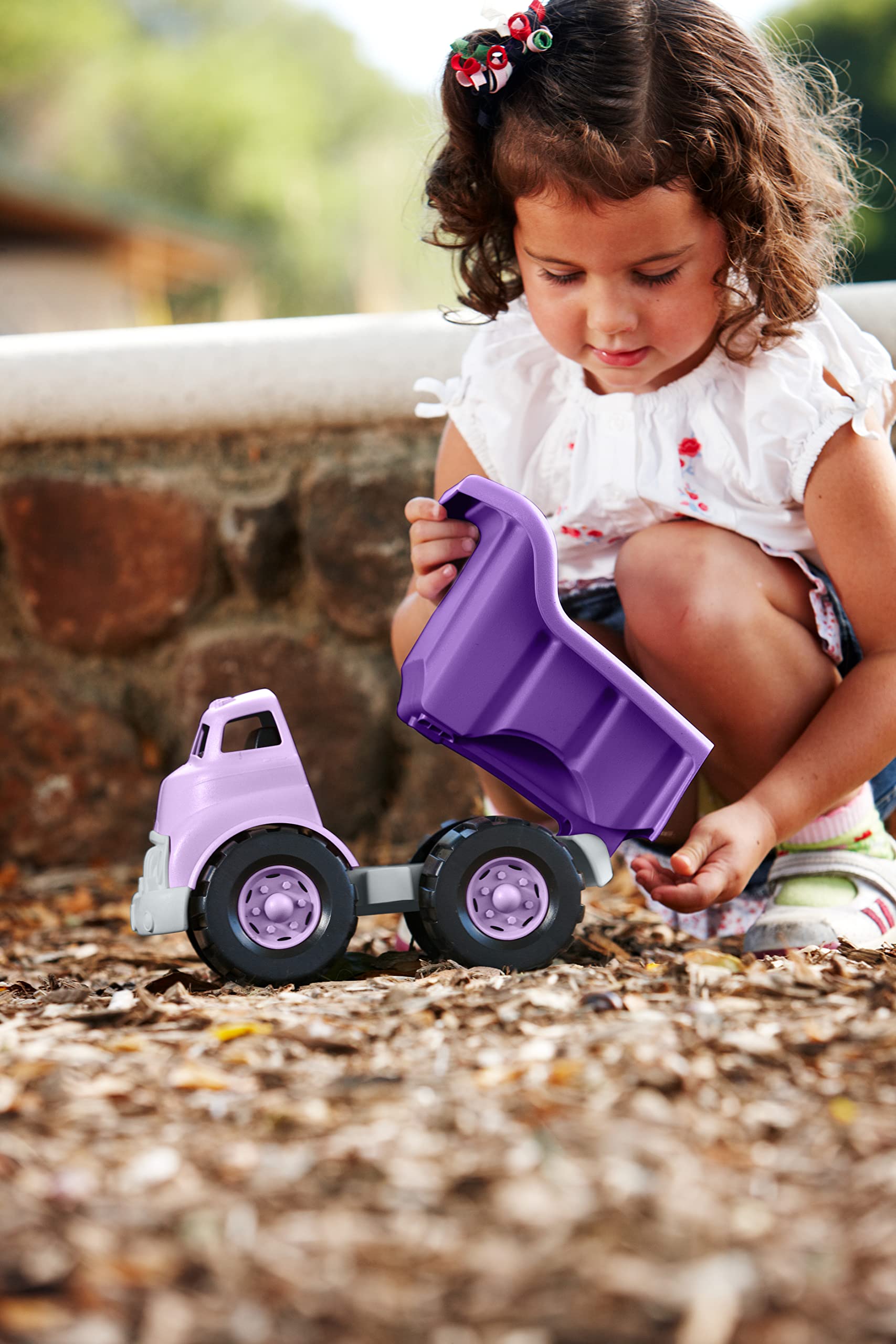 Green Toys Dump Truck – Purple | Eco-Friendly Plastic Construction Toy for Kids | Perfect for Sandbox Play, Outdoor Activities & Pretend Play