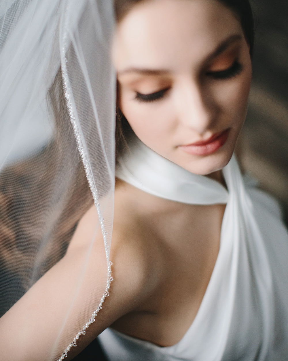 Kylie Crystal & Pearl Veil - Elegant Bridal Hair Accessory for Weddings, Prom, and Special Occasions | Shimmering Rhinestone & Pearl Hairpiece for Women
