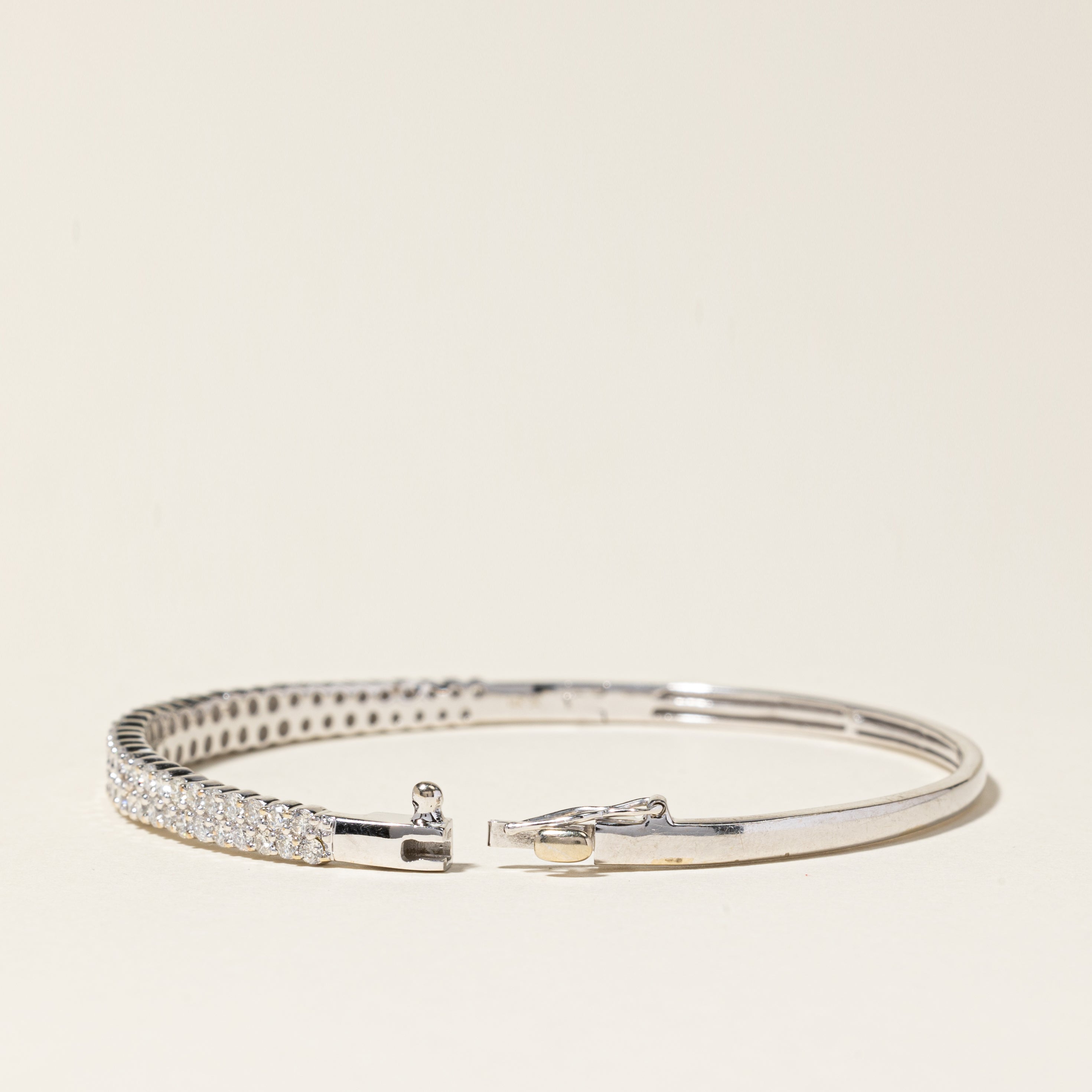 14K White Gold Oval Diamond Bangle Bracelet for Women | 3.23ctw Oval-Cut Diamond Tennis Bracelet | 7.5 Inch Adjustable | Elegant Jewelry Gift for Anniversary, Wedding & Special Occasions