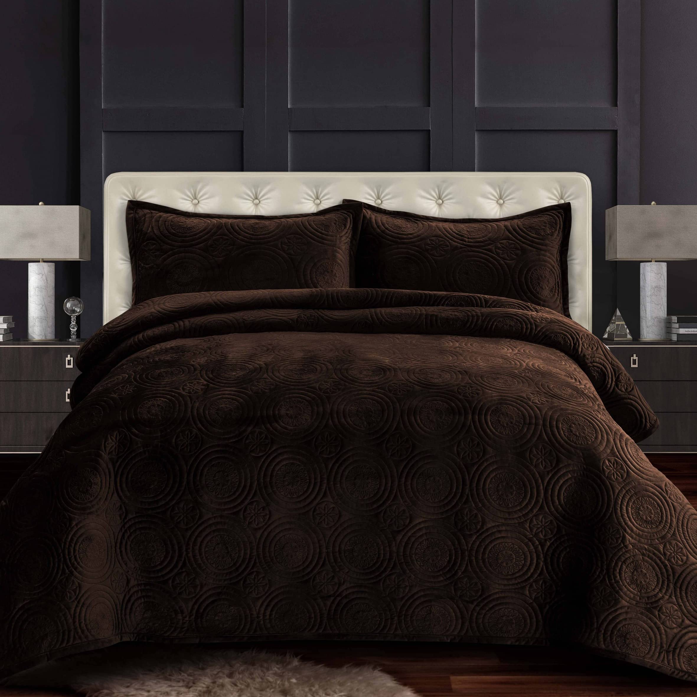 Tribeca Living Oversized Velvet Quilt Set - 2-Piece Twin Bedding with 260GSM Soft Quilted Velvet, Includes Quilt & Sham in Chocolate Brown | Cozy Luxury for Bedroom Decor & Guest Room Essentials