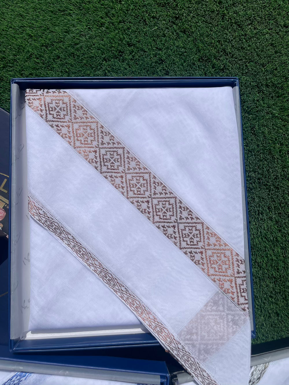 Bronze Metallic Keffiyeh Scarf - 100% Cotton Middle Eastern Head Wrap for Men & Women - Perfect for Outdoor Activities, Travel, and Cultural Events