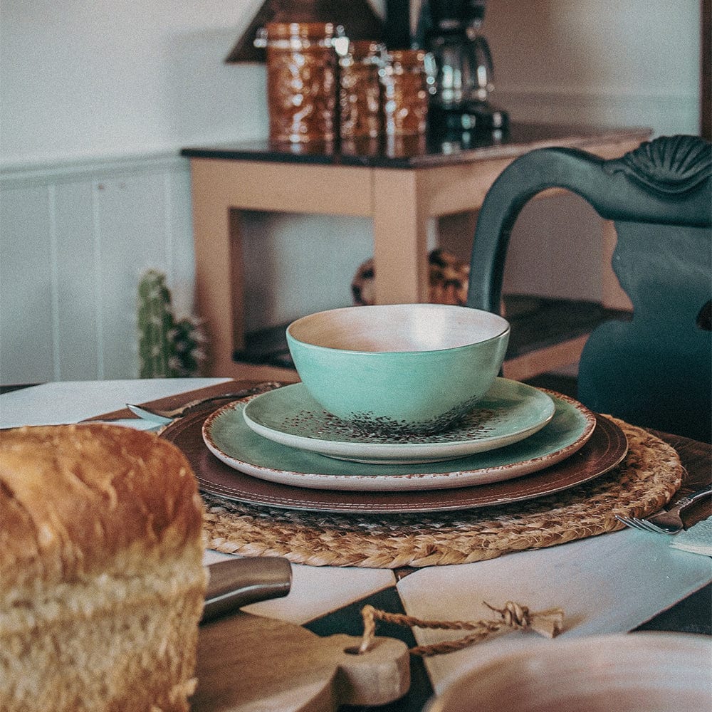 16-Piece Patina Turquoise Ceramic Dinnerware Set - Elegant Tableware for Dining, Entertaining & Special Occasions