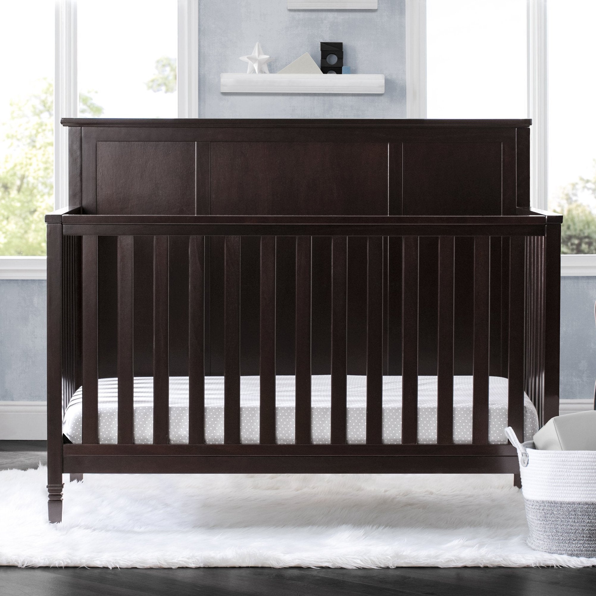 4-in-1 Convertible Baby Crib to Toddler Bed - White Nursery Furniture for Newborns & Kids - Perfect for Nursery, Bedroom & Daycare