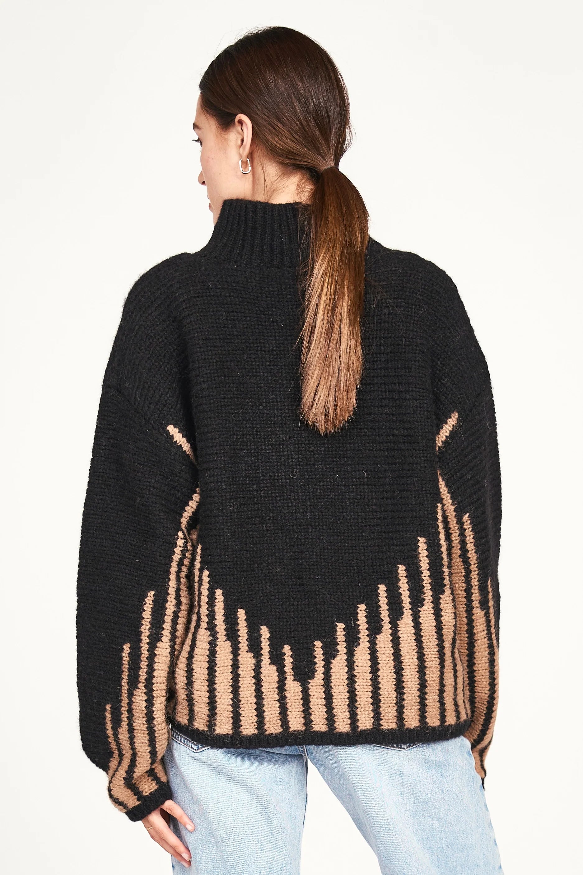 Premium Highland Sweater for Women - Soft & Warm Black Wool Pullover - Perfect for Winter, Christmas & Casual Outfits