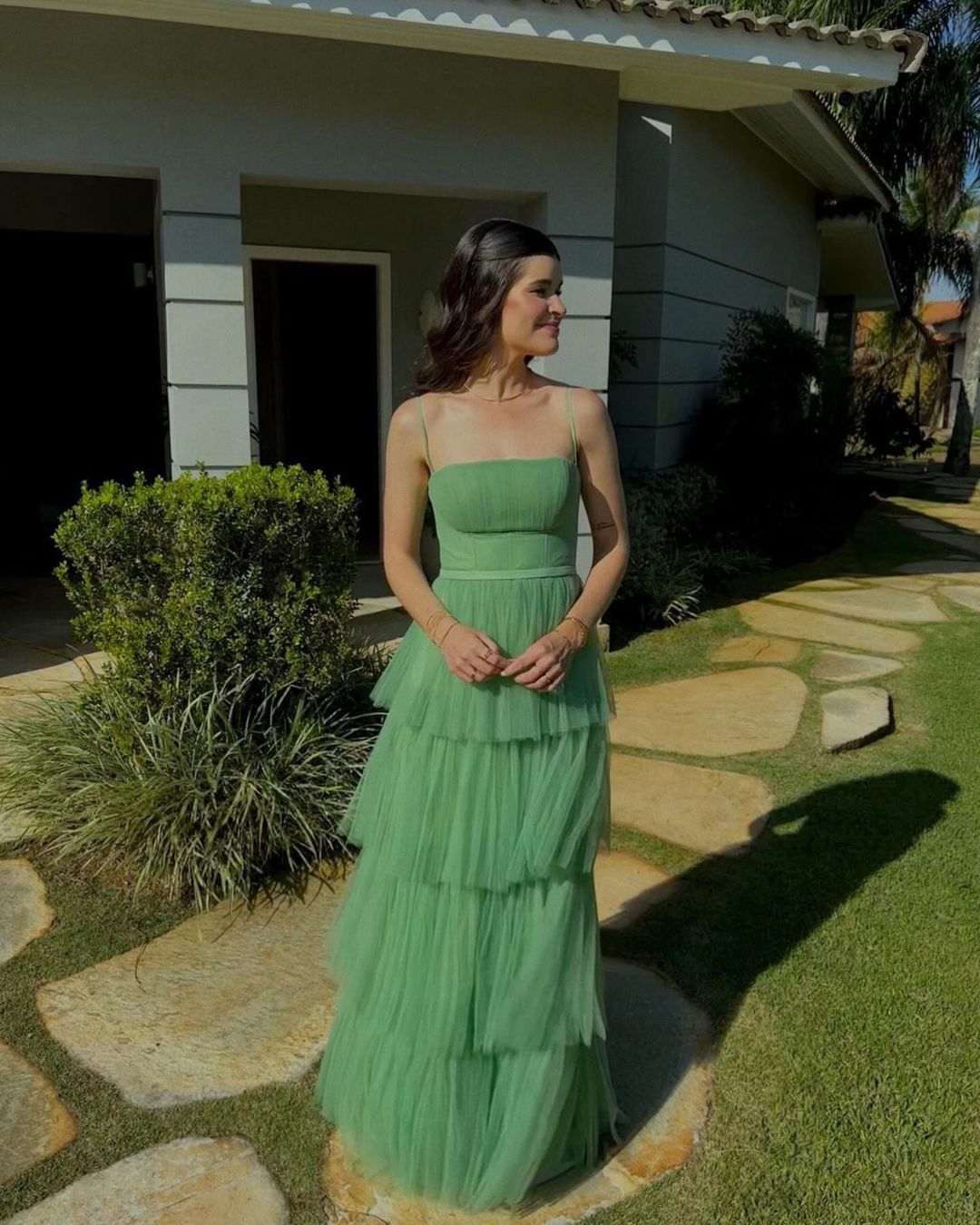 Elegant Green A-Line Tulle Long Prom Dress with Layered Skirt - Perfect for Wedding Guest, Formal Events & Special Occasions - Style J5137