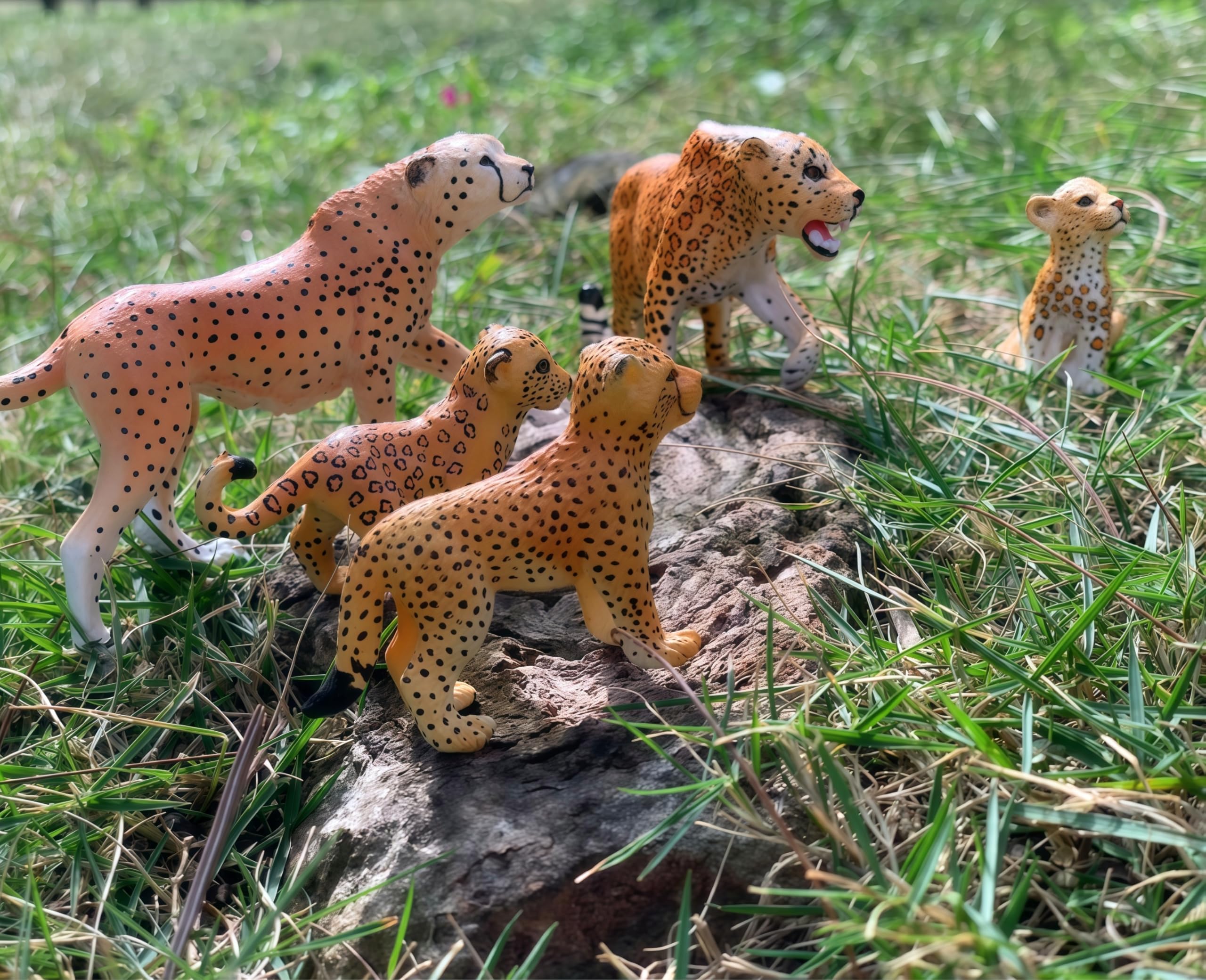 Gemini & Genius Jaguar Toy Set - 5Pcs Safari Animal Figures Including Cheetah & Leopard Family, Realistic Wildlife World Models for Kids | Perfect as Birthday Cake Toppers, Party Favors, Educational Play or Christmas Gifts