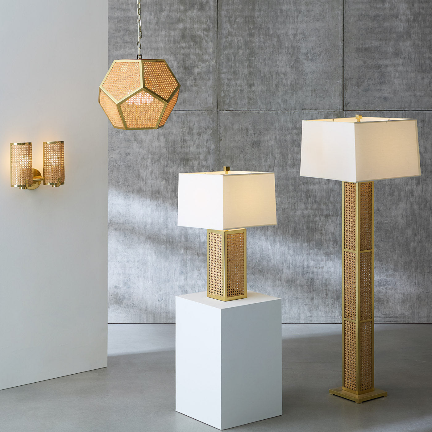 Bellport Modern Floor Lamp with Adjustable Brightness - Stylish Standing Light for Living Room, Bedroom, and Office - Perfect for Reading, Relaxing, and Ambient Lighting