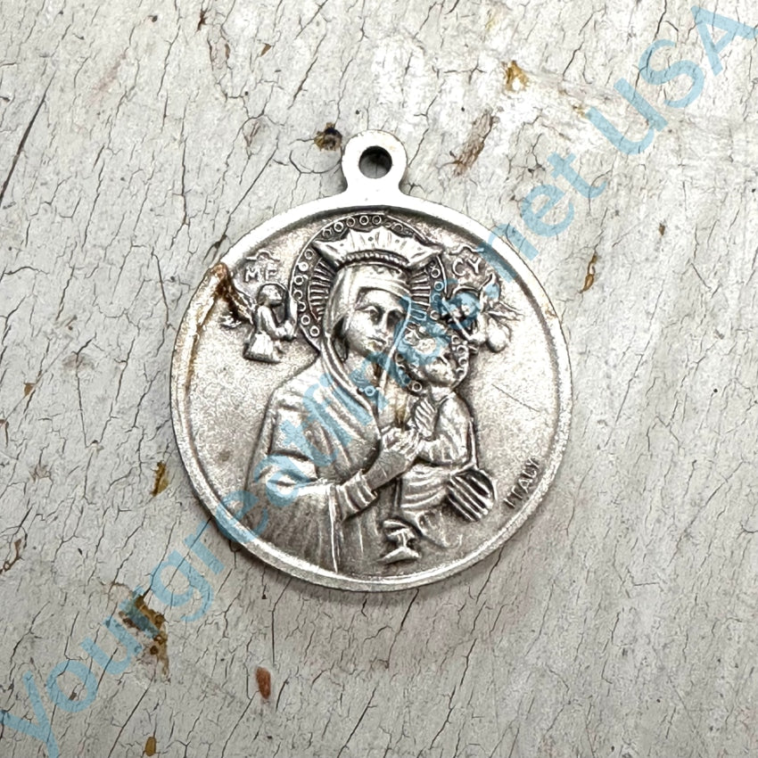 Vintage Devotional Medallion Pope Paul VI Pontifex Maximus - Religious Catholic Jewelry for Prayer, Gift & Faith Collection - Perfect for Church, Baptism & Spiritual Occasions
