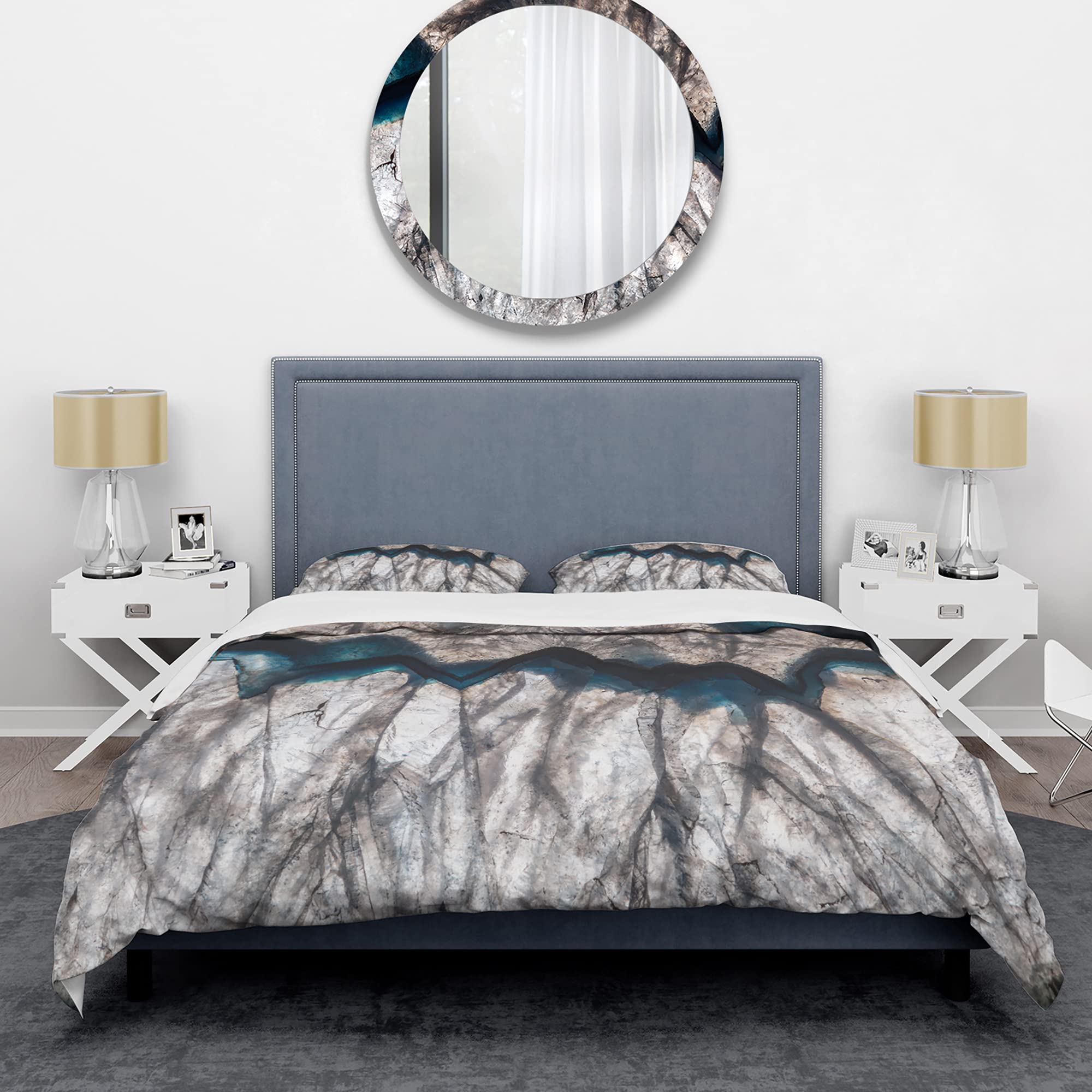 DesignQ Blue Backlit Mineral Macro Modern & Contemporary King Duvet Cover Set - 3 Piece Abstract Bedding Set for All Seasons | Perfect for Master Bedrooms, Guest Rooms & Luxury Hotel Decor