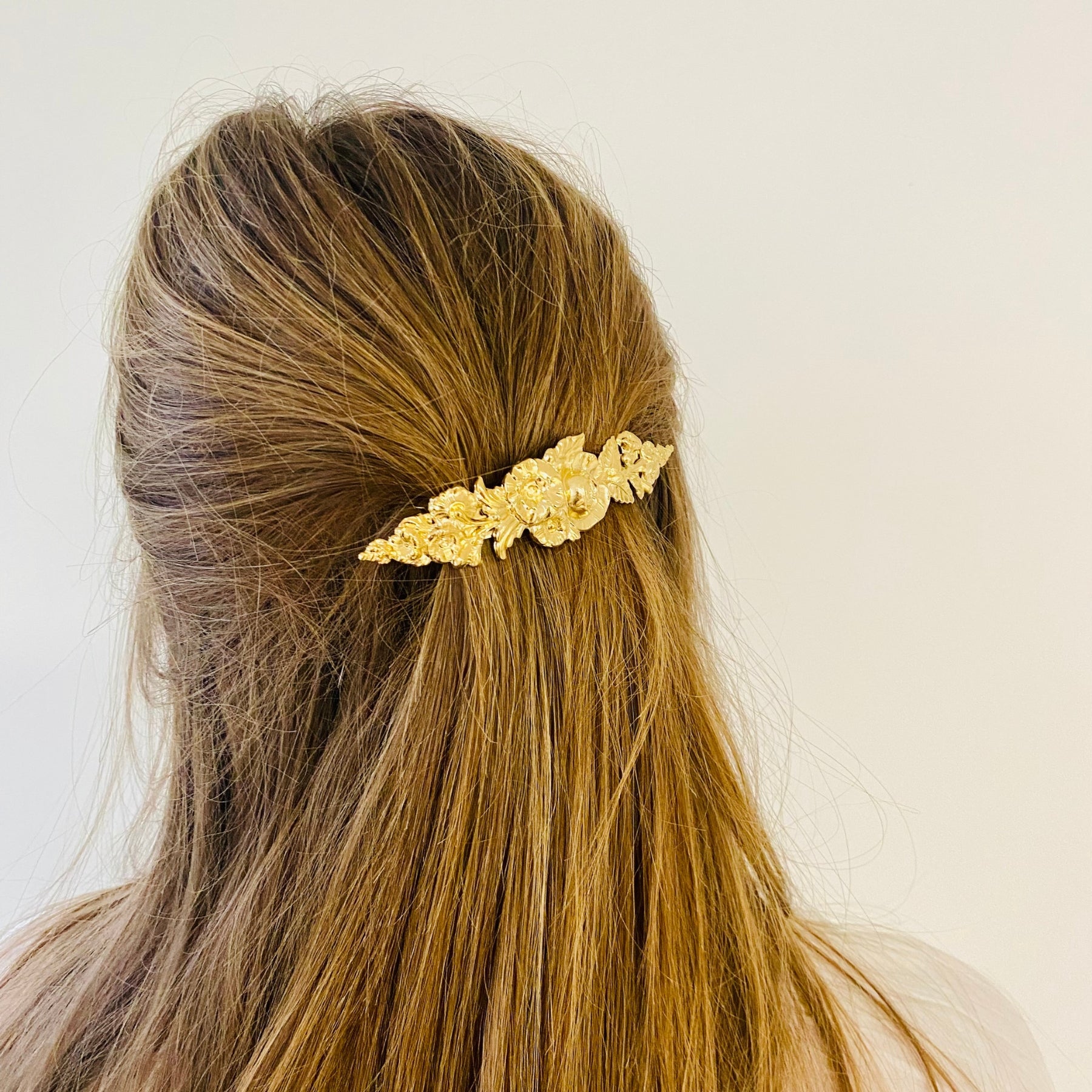 Nassia Floral Gold Hair Clip - Elegant Hair Accessory for Women & Girls - Perfect for Weddings, Parties & Everyday Wear