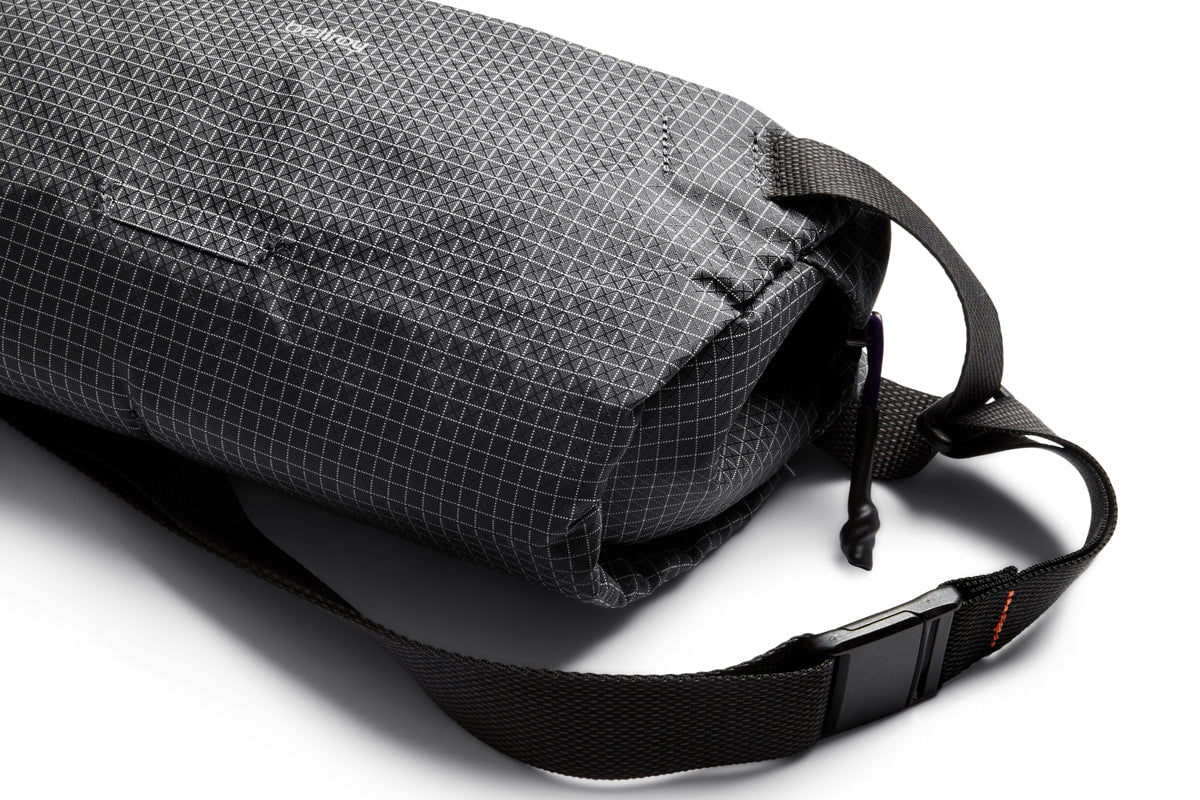 Bellroy Lite Sling - Lightweight Crossbody Bag for Men & Women | Water-Resistant Travel Sling Pack | Perfect for Hiking, Commuting & Everyday Carry (Black)