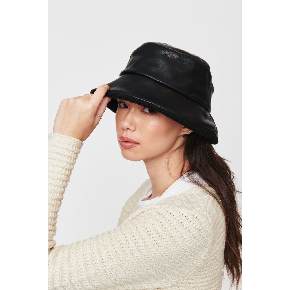Stylish Shearling Trim Bucket Hat for Women & Men - Winter Warm Fleece Lined Beanie - Perfect for Outdoor Activities, Skiing & Cold Weather Fashion