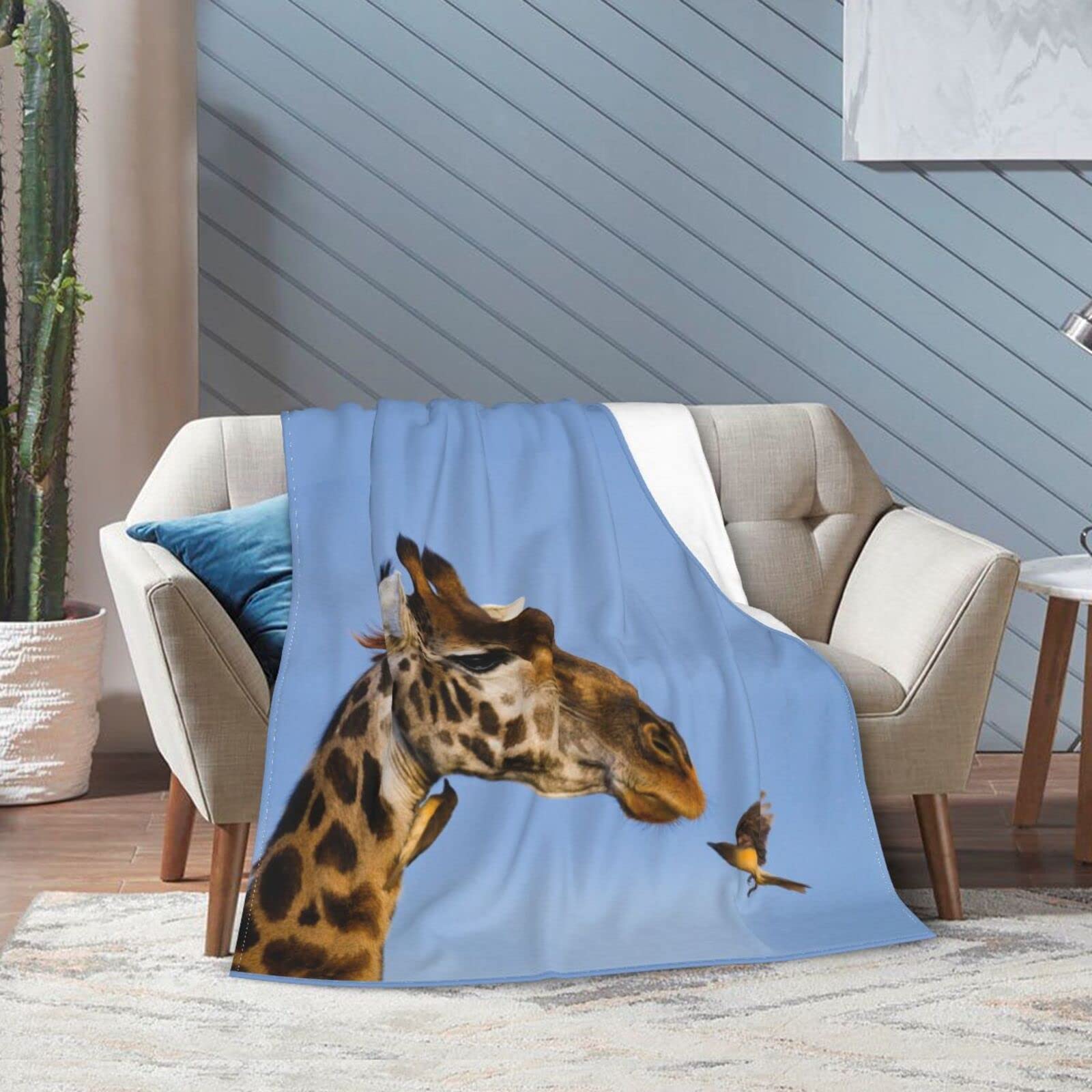 Soft Flannel Fleece Giraffe Print Throw Blanket 80x60 Inches - Cozy Animal Blanket for Couch, Bed & Air Conditioning - Perfect for Kids, Adults & Home Decor