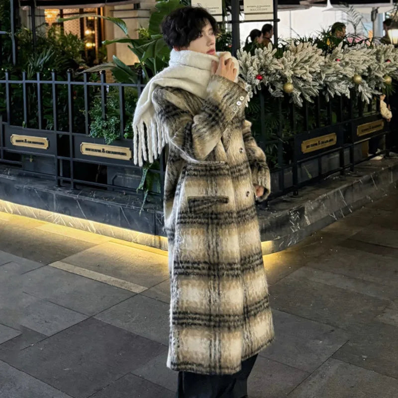 Wool Plaid Coat for Women - Turn Down Collar, Contrast Color Pockets, Single Breasted Winter Jacket | High Street Fashion 2024 | Perfect for Office Wear, Casual Outings & Cold Weather Layering