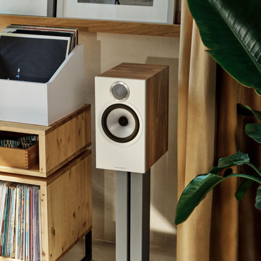 B&W 606 S3 Bookshelf Speakers Pair (Oak) - Premium B-Stock Audio Equipment for Home Theater & Music Listening