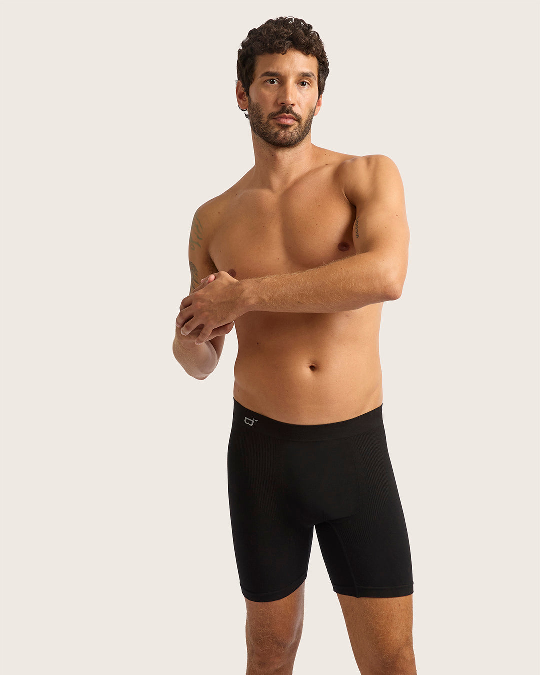 Seamless Men's Mid-Length Boxer Briefs - Breathable & Comfortable Underwear for Everyday Wear, Workout & Sleep - Black