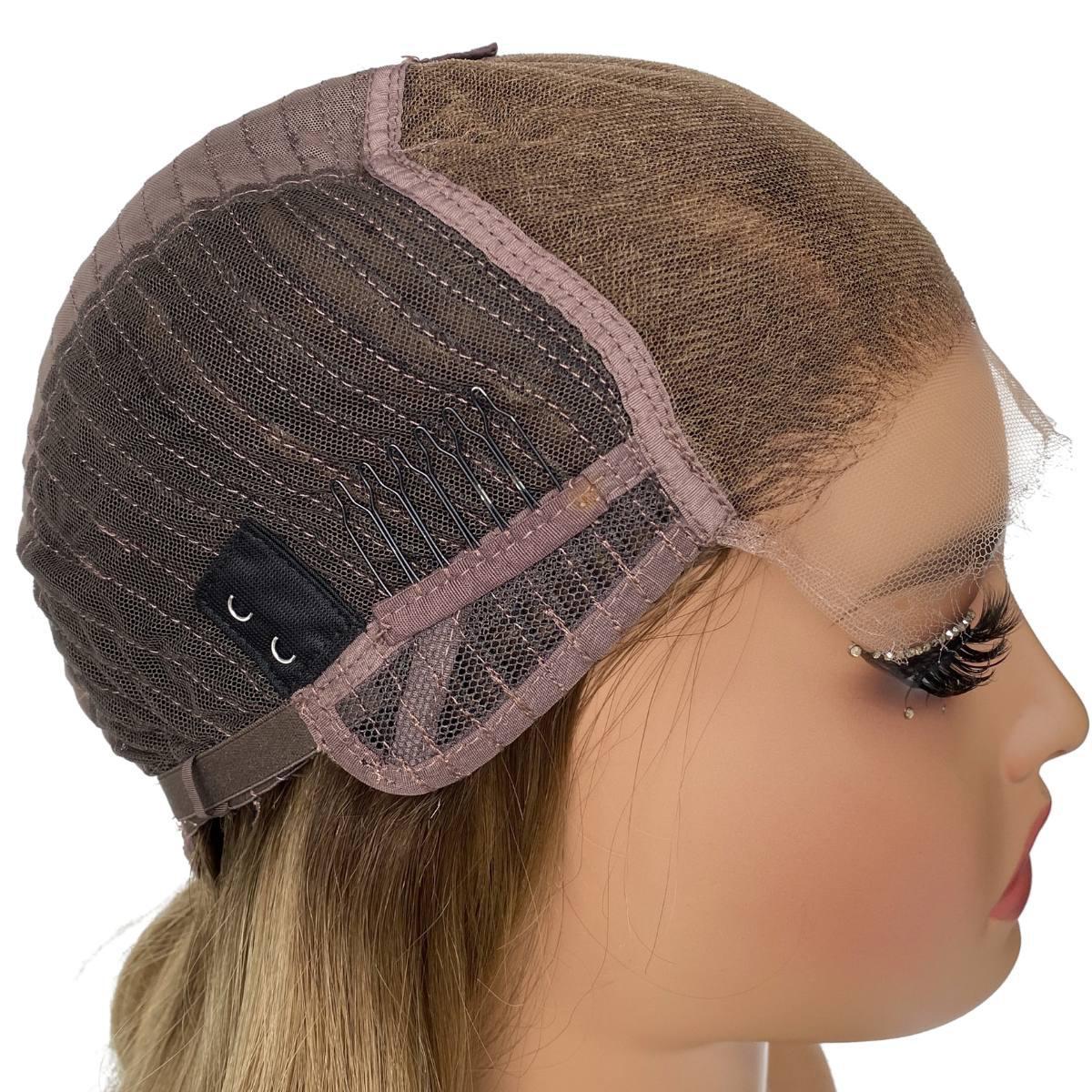 Honey Blonde Ombre Wavy 5x5 HD Lace 100% Human Hair Closure Wig - Natural Looking Hairpiece for Women, Perfect for Daily Wear, Parties & Special Occasions