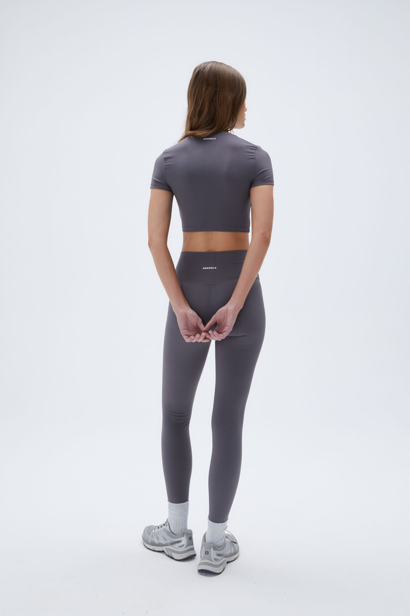Trendy Dark Grey Short Sleeve Crop Top for Women - Perfect for Summer Outfits, Casual Wear & Street Style Fashion