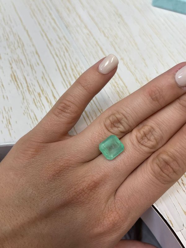 8.15 Carat Genuine Colombian Emerald Pendant in 14K White Gold - Elegant Jewelry Gift for Women, Perfect for Anniversaries & Special Occasions