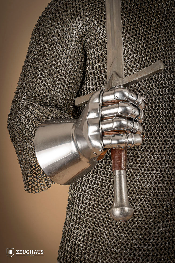 Premium Hourglass Gauntlets 1350 & 1410 - 1.6mm Polished Stainless Steel Armor for LARP, Cosplay & Medieval Reenactment - Perfect for Renaissance Fairs & Theater Performances