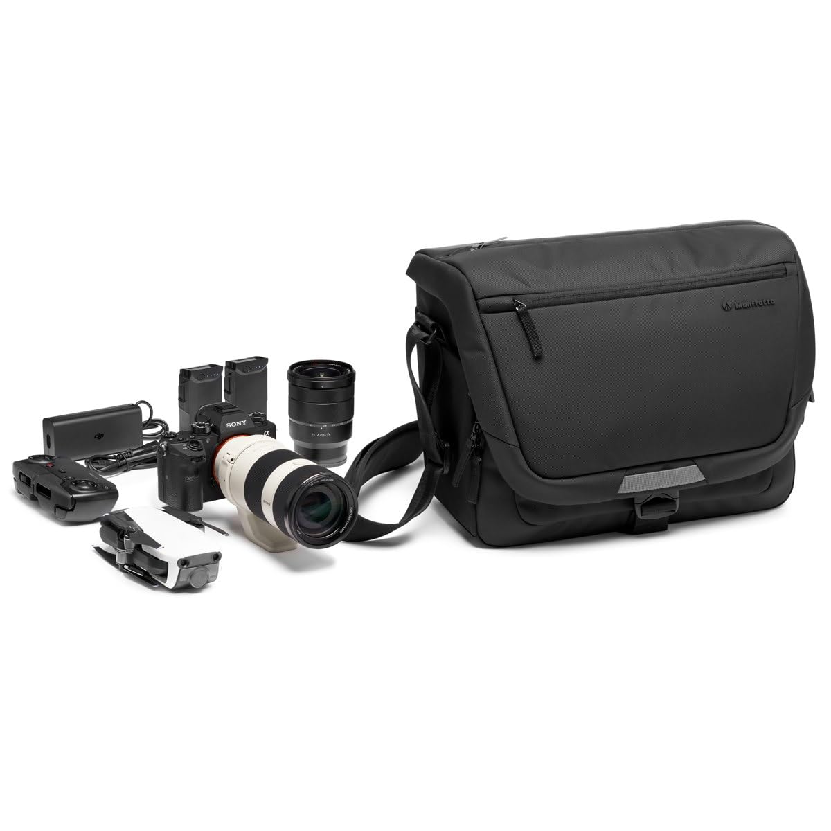 Manfrotto Advanced Messenger M III DSLR Camera Bag - Waterproof Photography Backpack for DSLR with Lenses, Tripod Mount & Rain Cover - Perfect for Travel, Hiking & Outdoor Photography