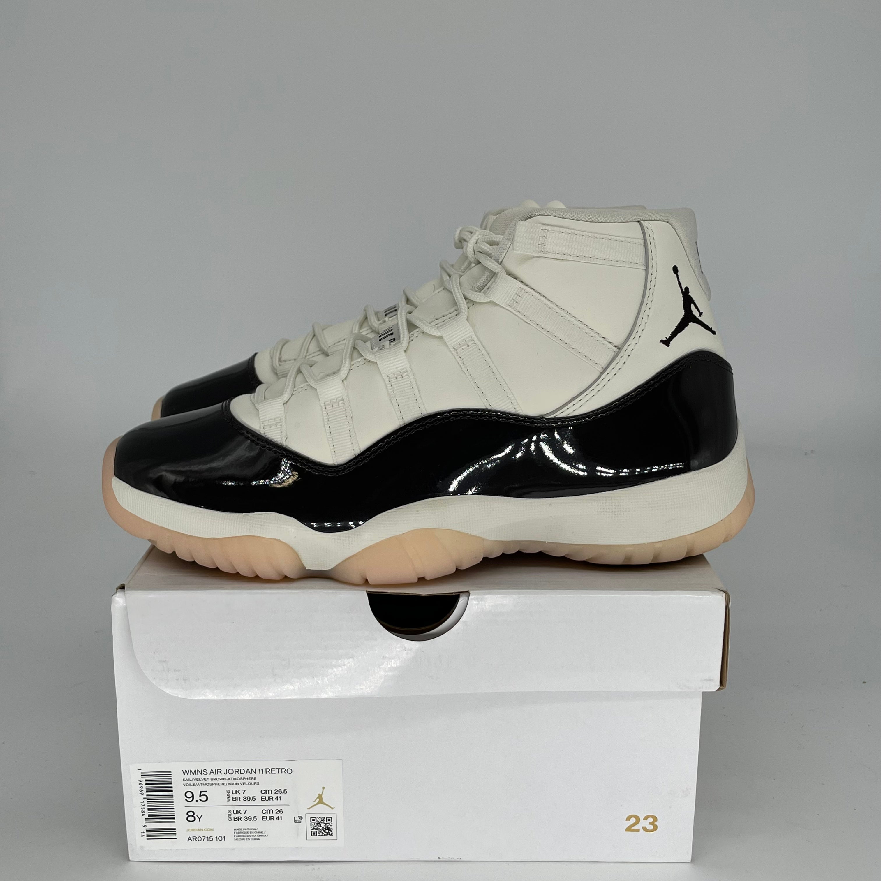 AIR JORDAN 11 NEAPOLITAN Retro Sneakers - Women's Size 8/9.5W (AR0715-101) - Perfect for Basketball, Casual Wear & Street Fashion