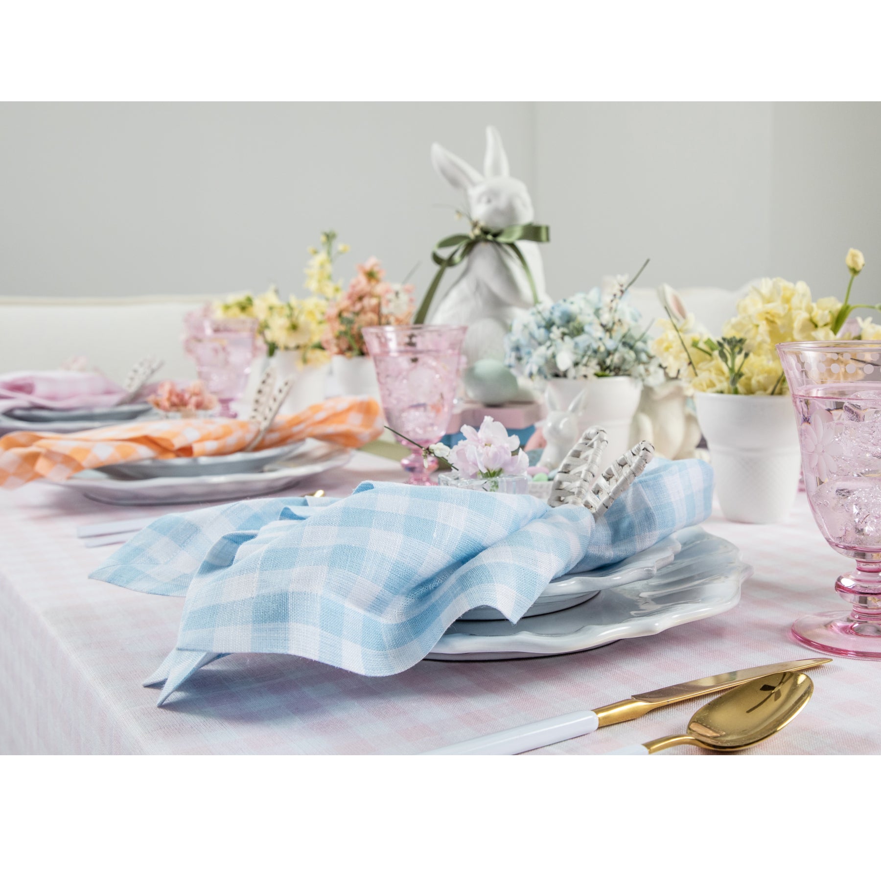 Premium Gingham Checkered Napkins Set of 4 - 100% Cotton Kitchen & Dining Cloth for Parties, Picnics, and Everyday Use