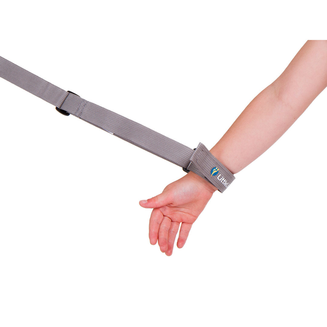 LittleLife Toddler Safety Wrist Link - Adjustable Child Leash for Walking, Travel & Shopping - Secure Anti-Lost Wrist Strap for Kids 1-3 Years - Perfect for Theme Parks, Airports & Crowded Places