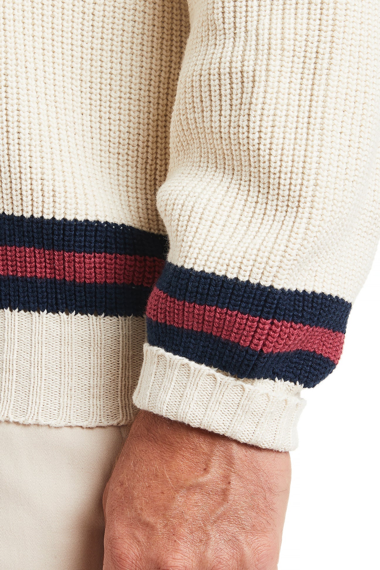 Stylish Cricket Sweater for Men & Women - Comfortable & Warm Knitwear for Cricket Fans & Outdoor Activities