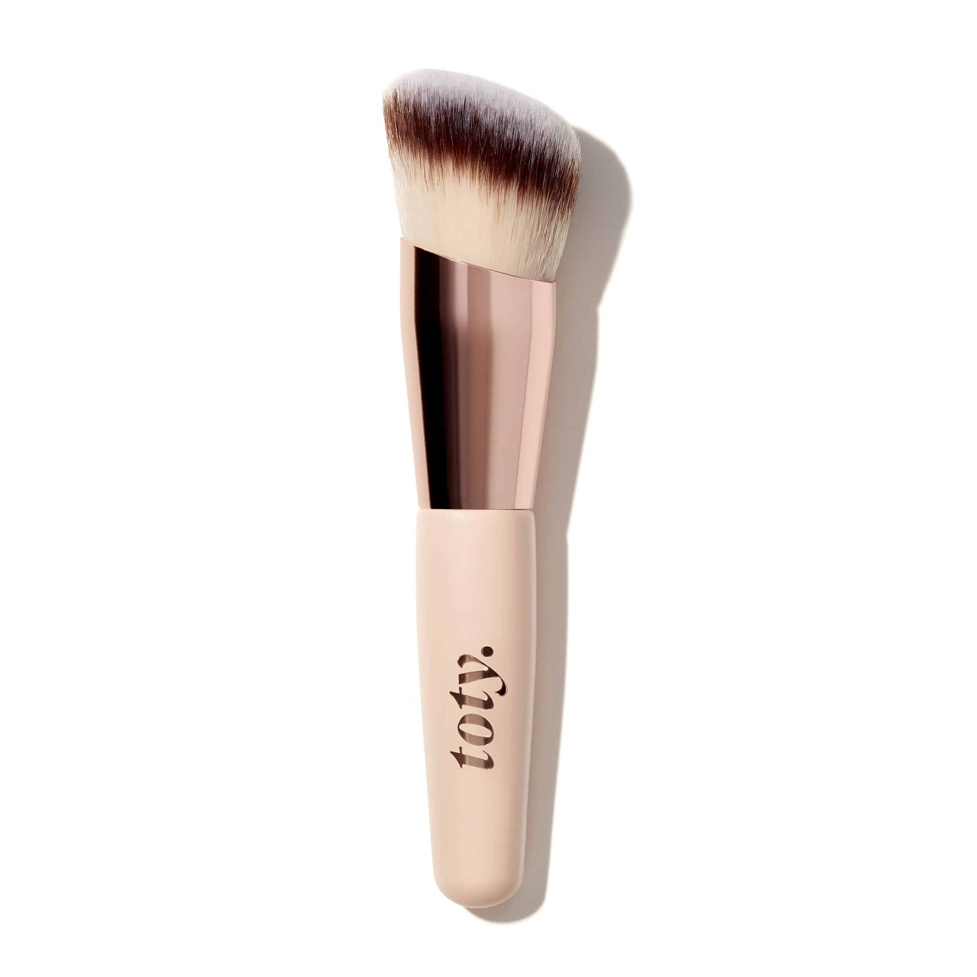 **Ilumina CC Cream SPF 50 + Vegan Leather Rosita Makeup Bag + Angled Foundation Brush 2N – Perfect for Travel & Everyday Glow**    (Note: 