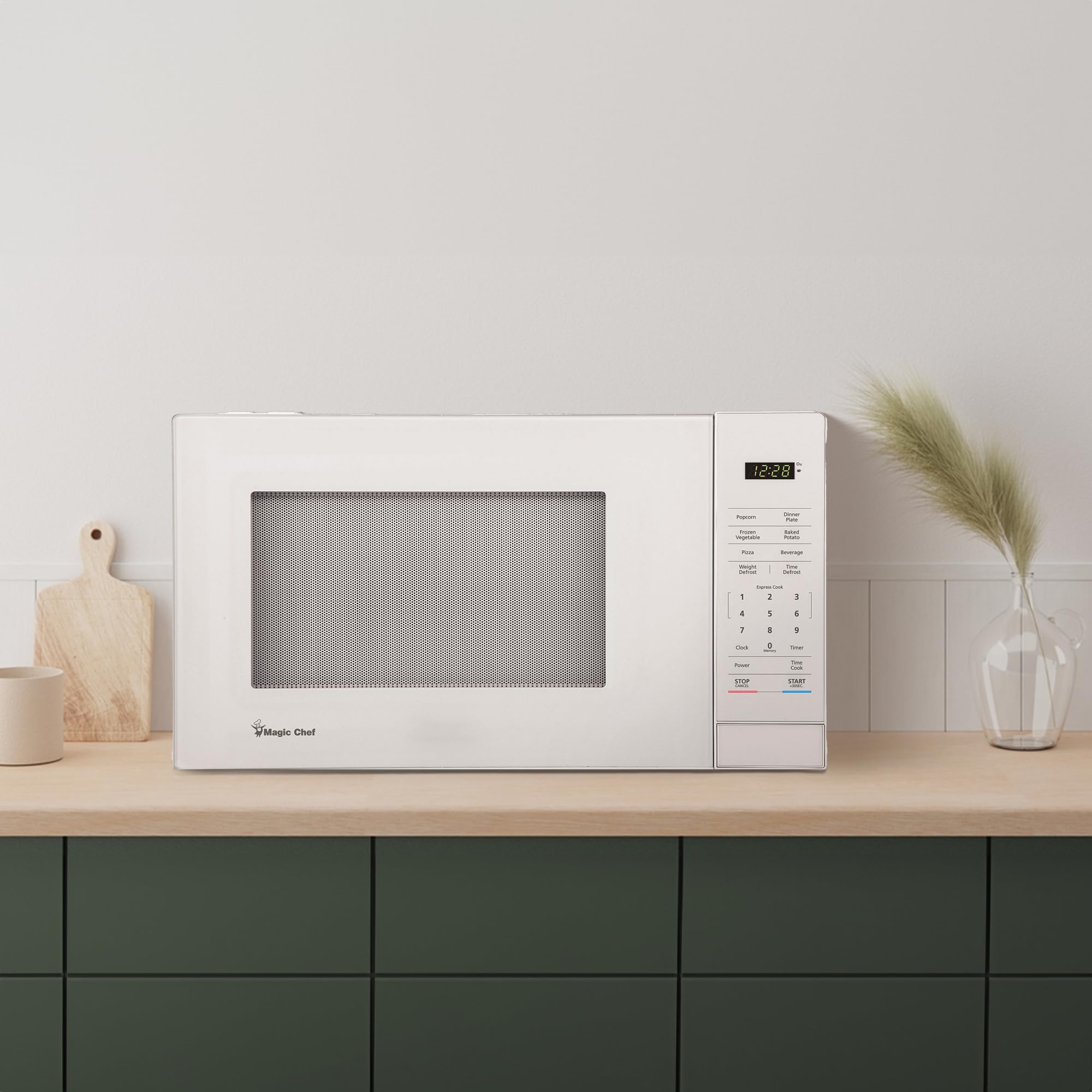 Magic Chef 1000W Compact Countertop Microwave Oven - 1.1 Cu Ft Small White Microwave for Dorm, Office & Kitchen - Fast Cooking & Reheating